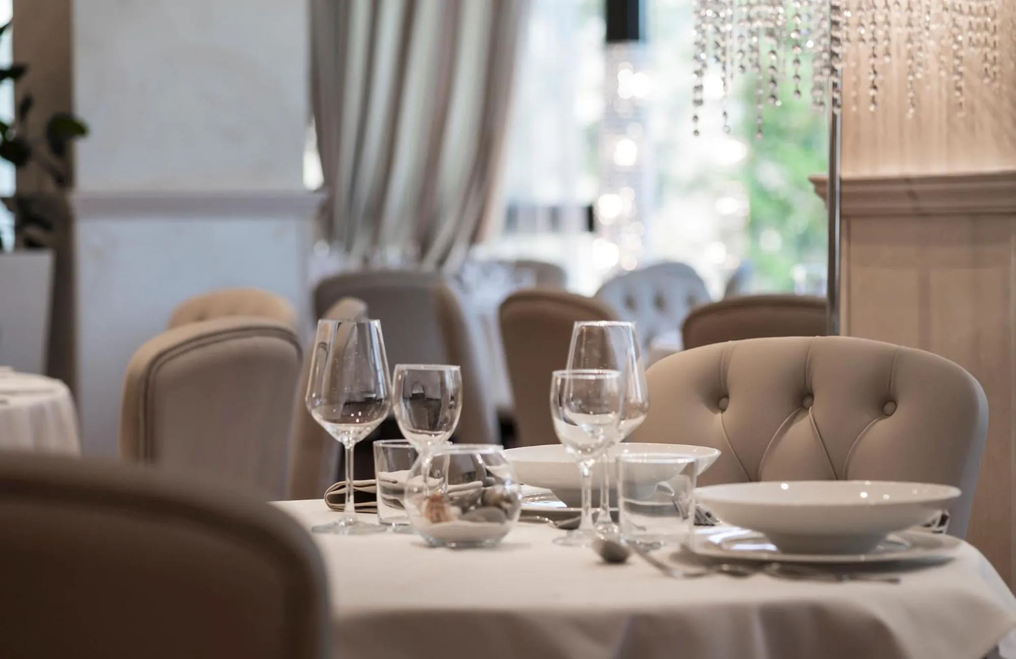 Restaurant/places to eat in Hotel Sporting