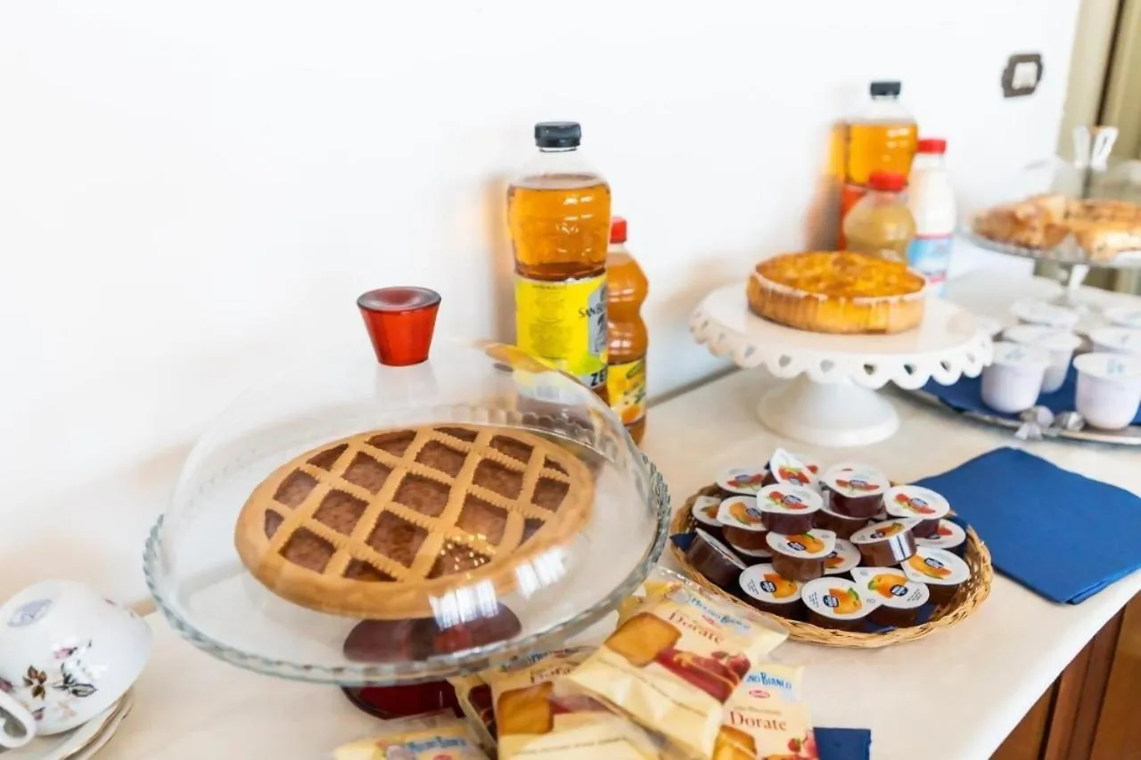 Food and drinks in Errico Suite e Rooms