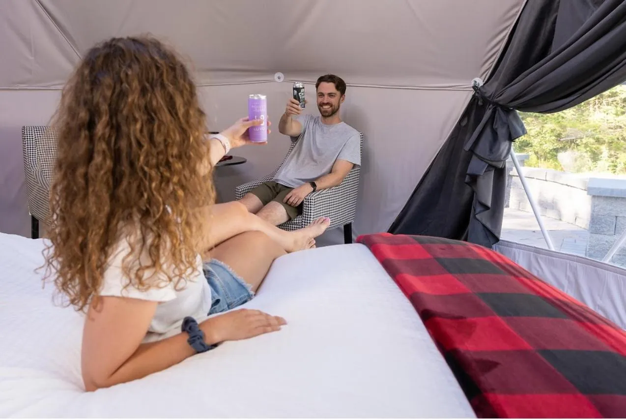 Bed in Gravity Luxury Domes