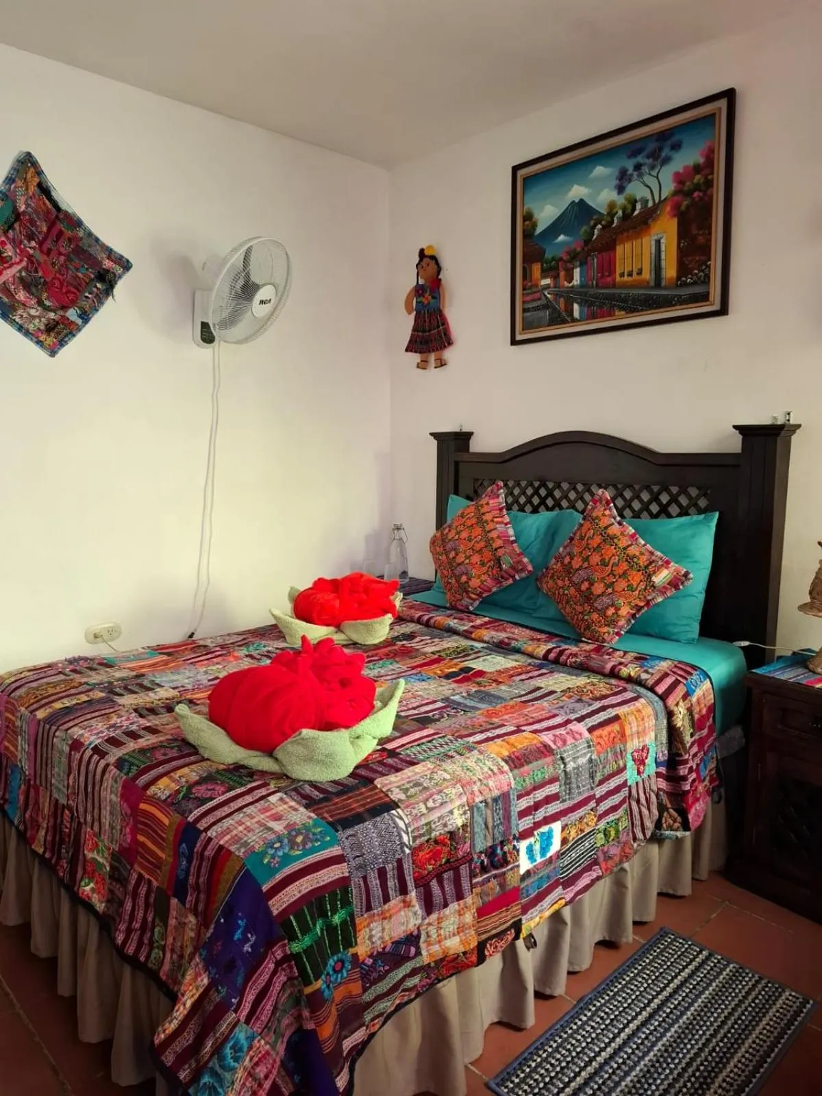 Photo of the whole room, Bed in Francisco's rest house hotel