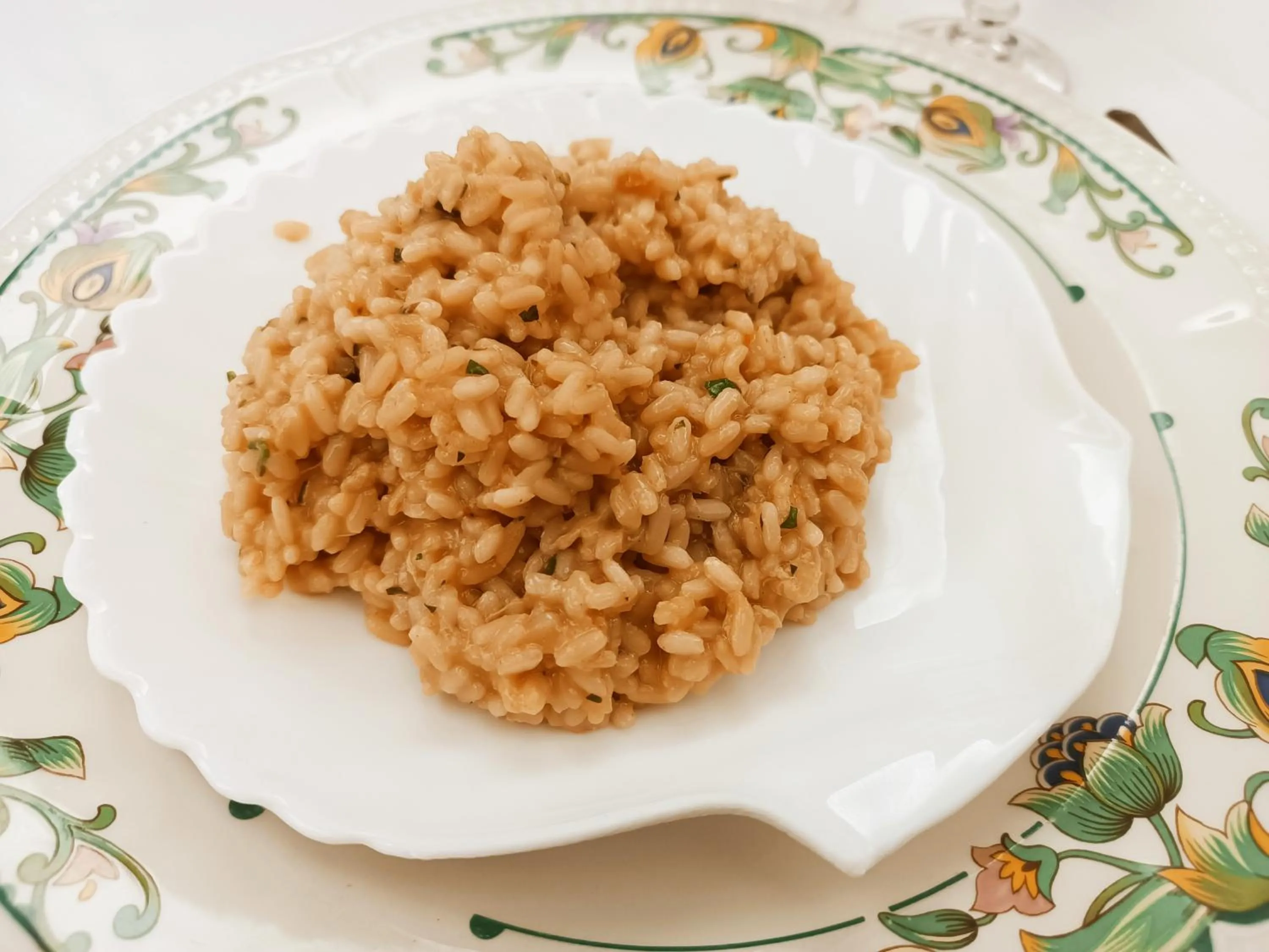 Restaurant/places to eat in Gardenia Hotel