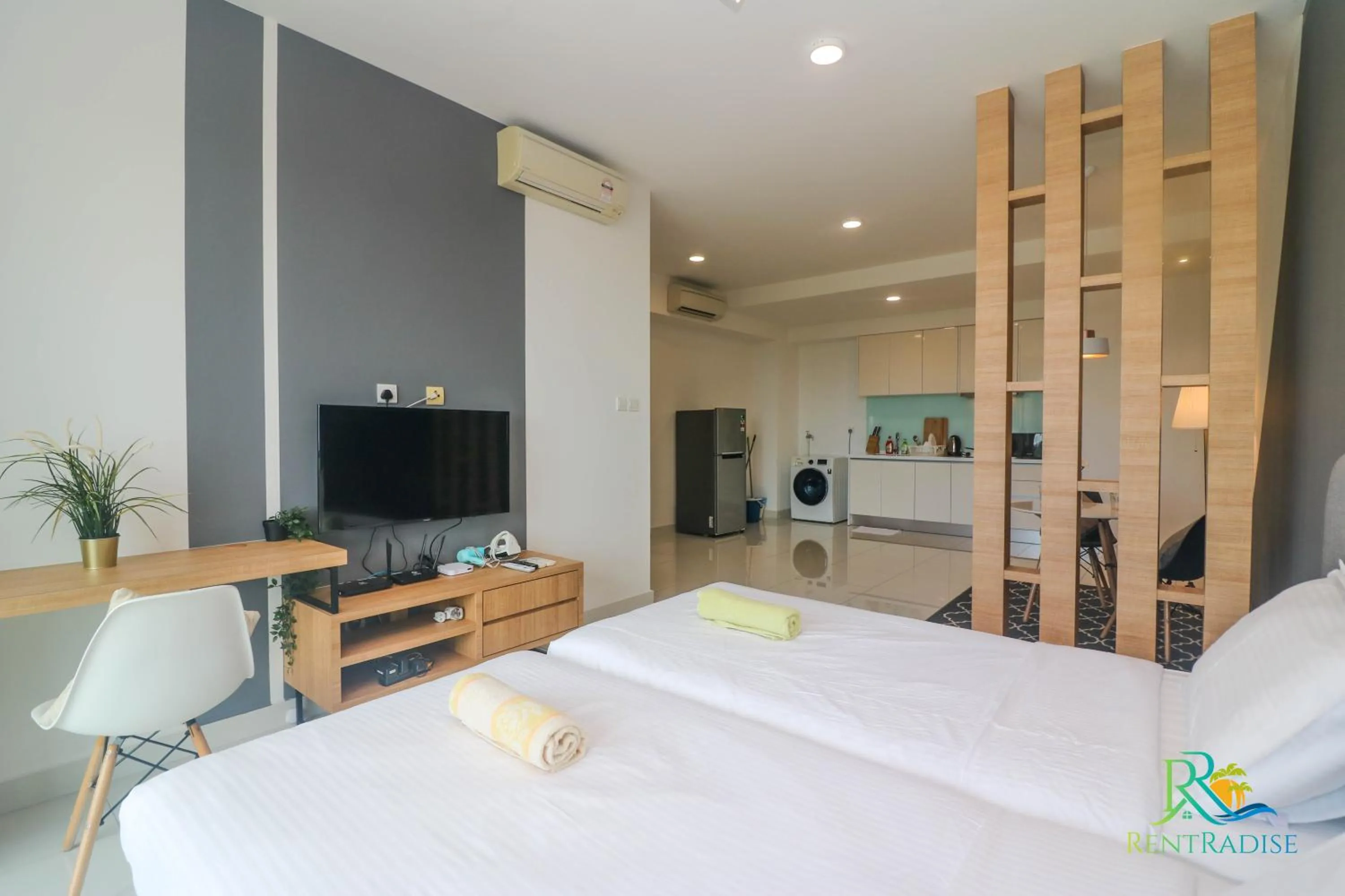 Photo of the whole room, Bed in Teega Suites @ UHA