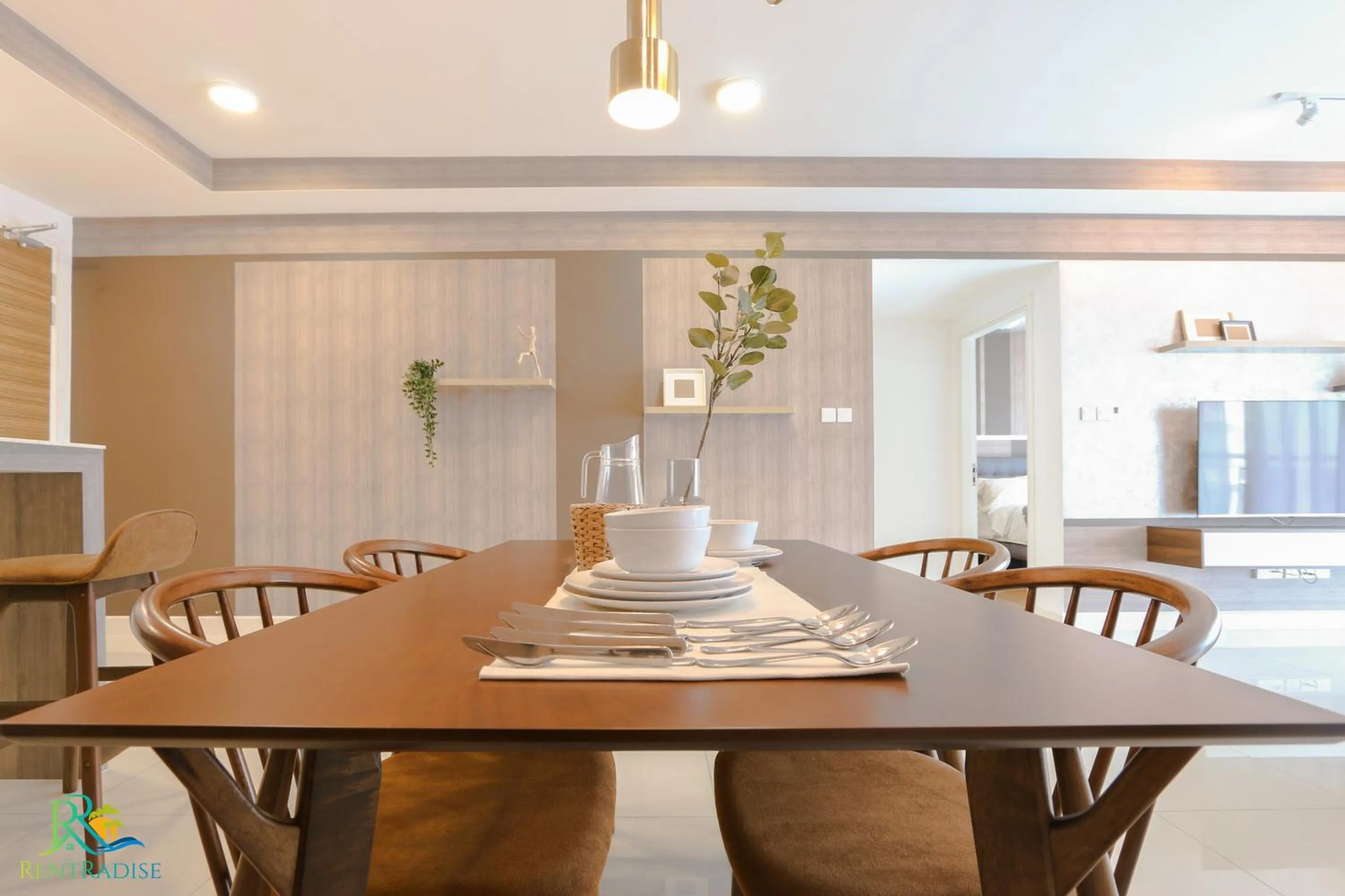 Dining area in Teega Suites @ UHA