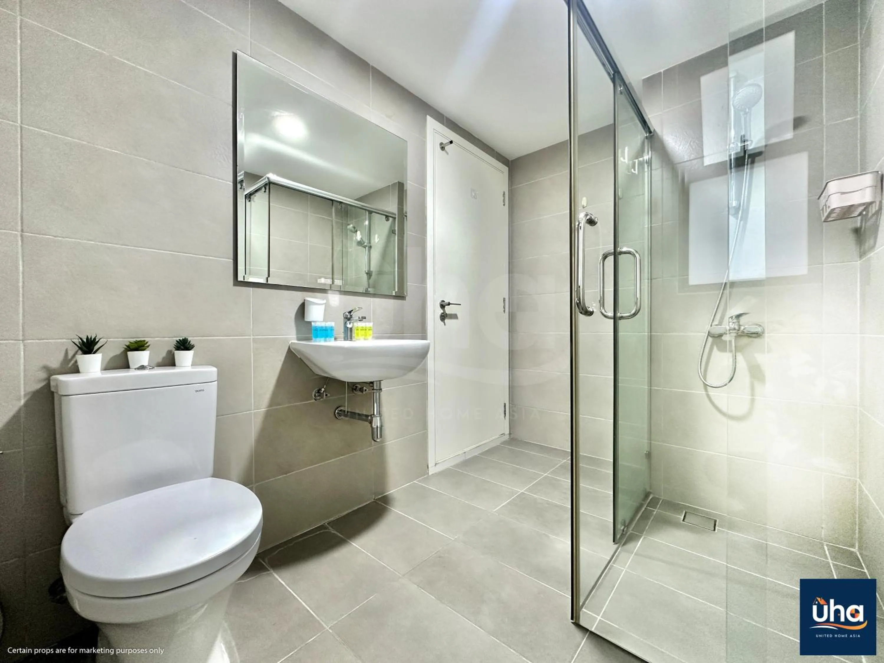 Shower in Teega Suites @ UHA