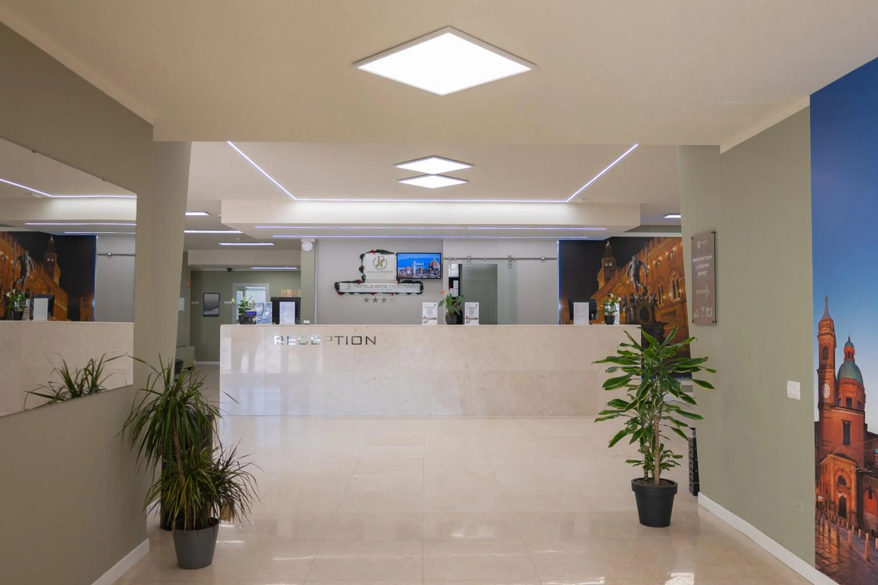 Lobby or reception in JR Hotels Gate 7 Bologna