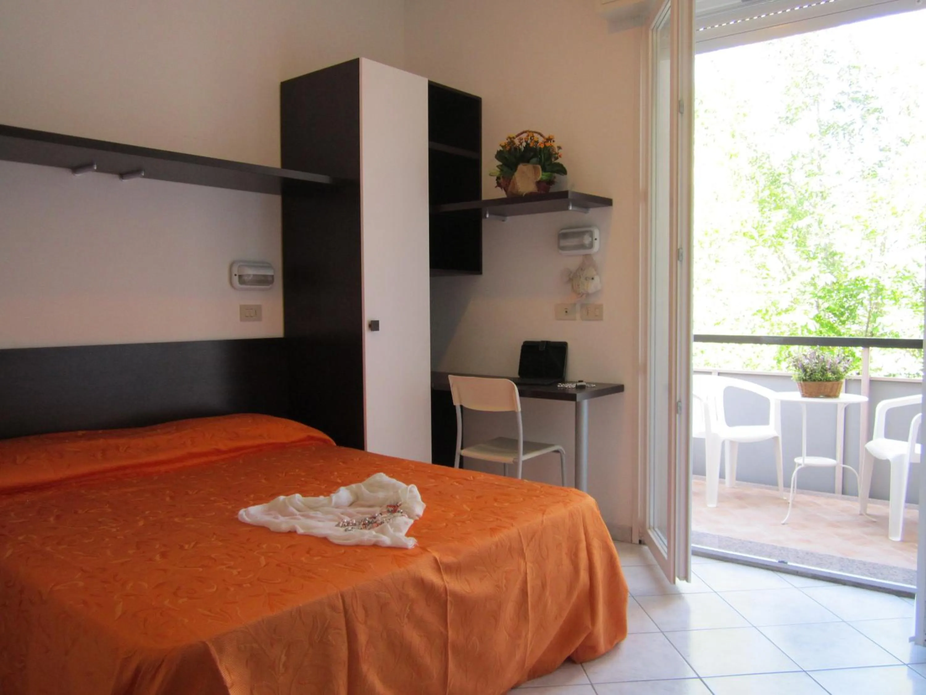 Day, Bed in Hotel Des Bains