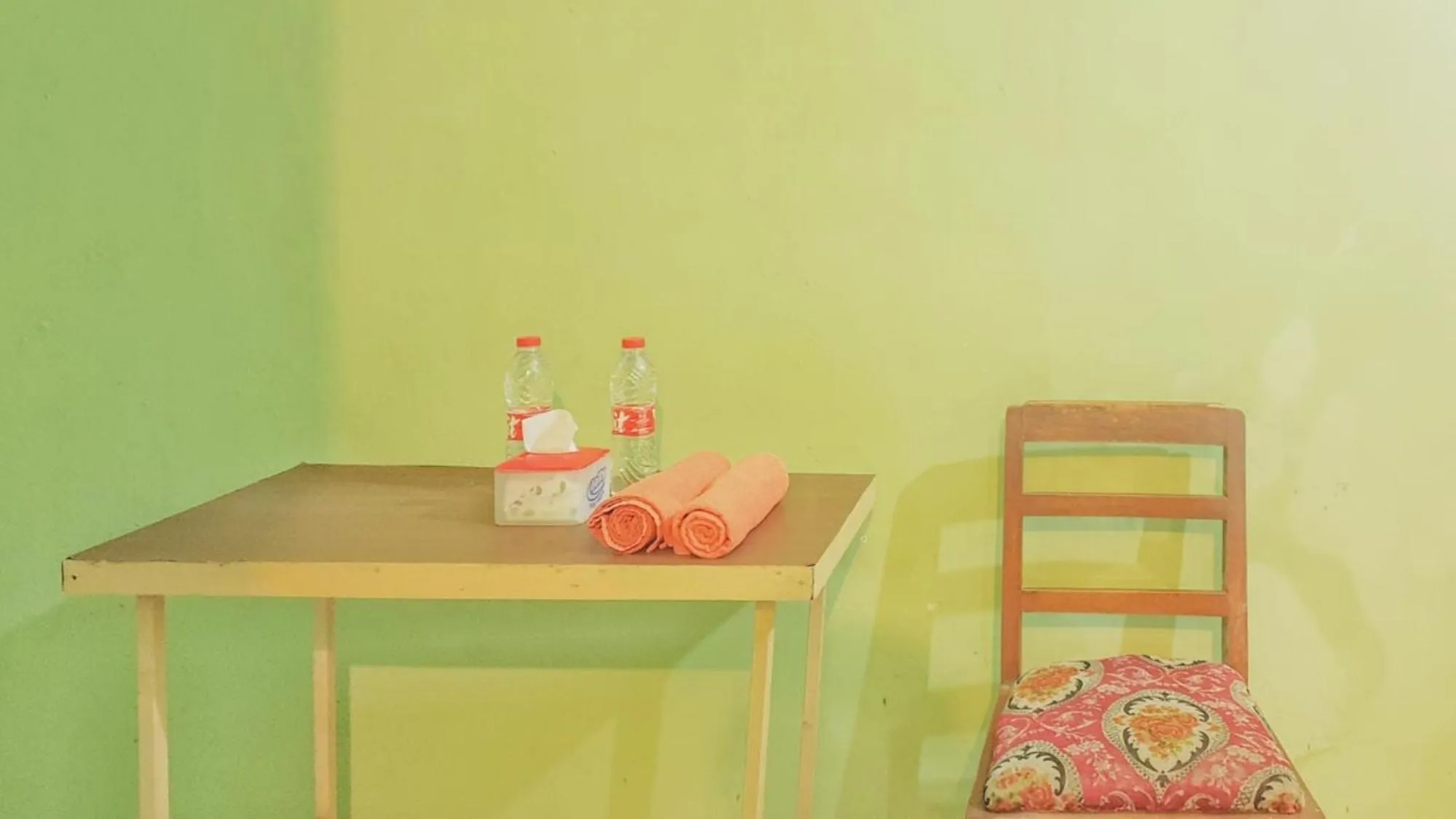 Seating area in Hotel Jaya Kusuma near Candi Prambanan Mitra RedDoorz