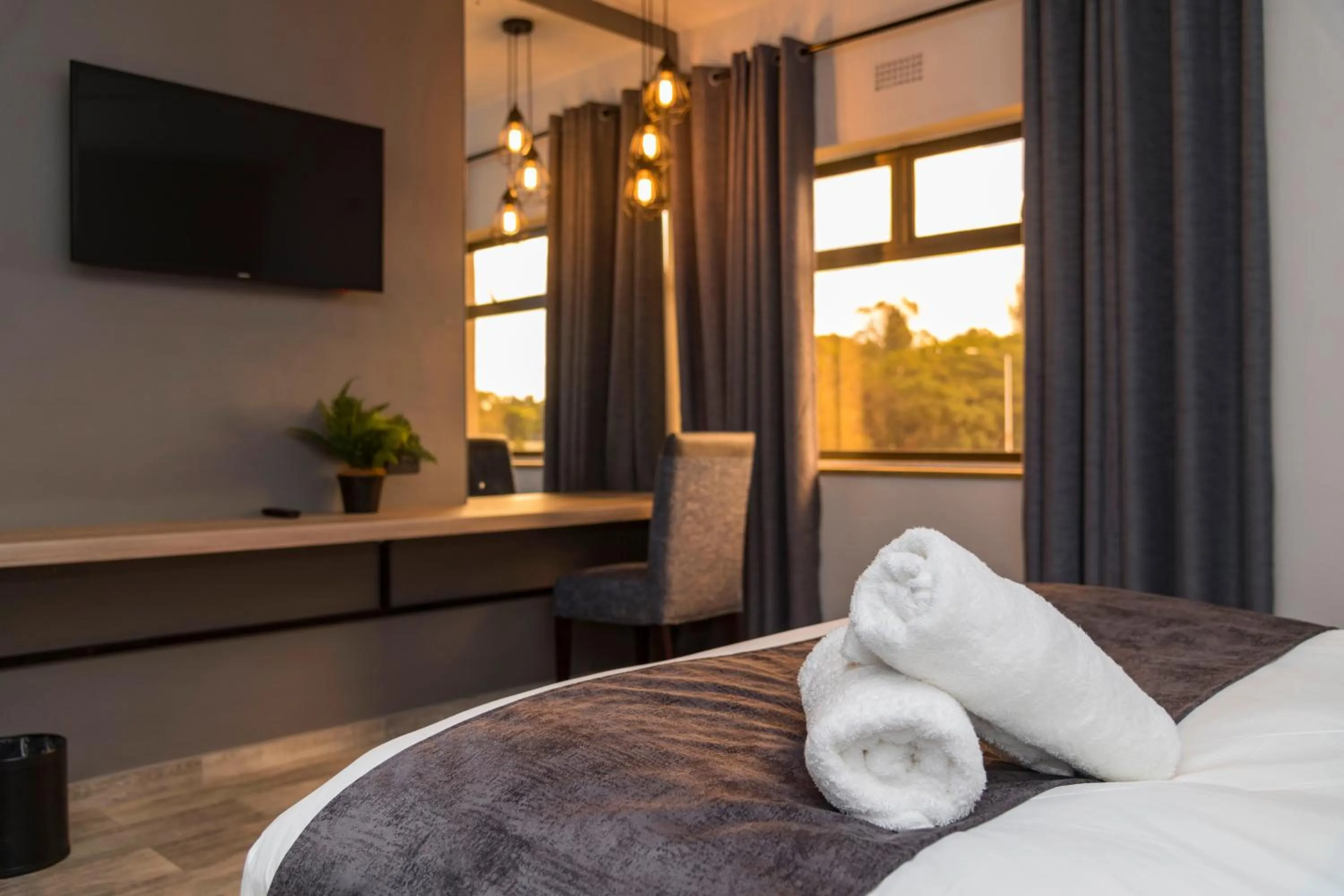 Bed in N1 Hotel Rotten Row Harare