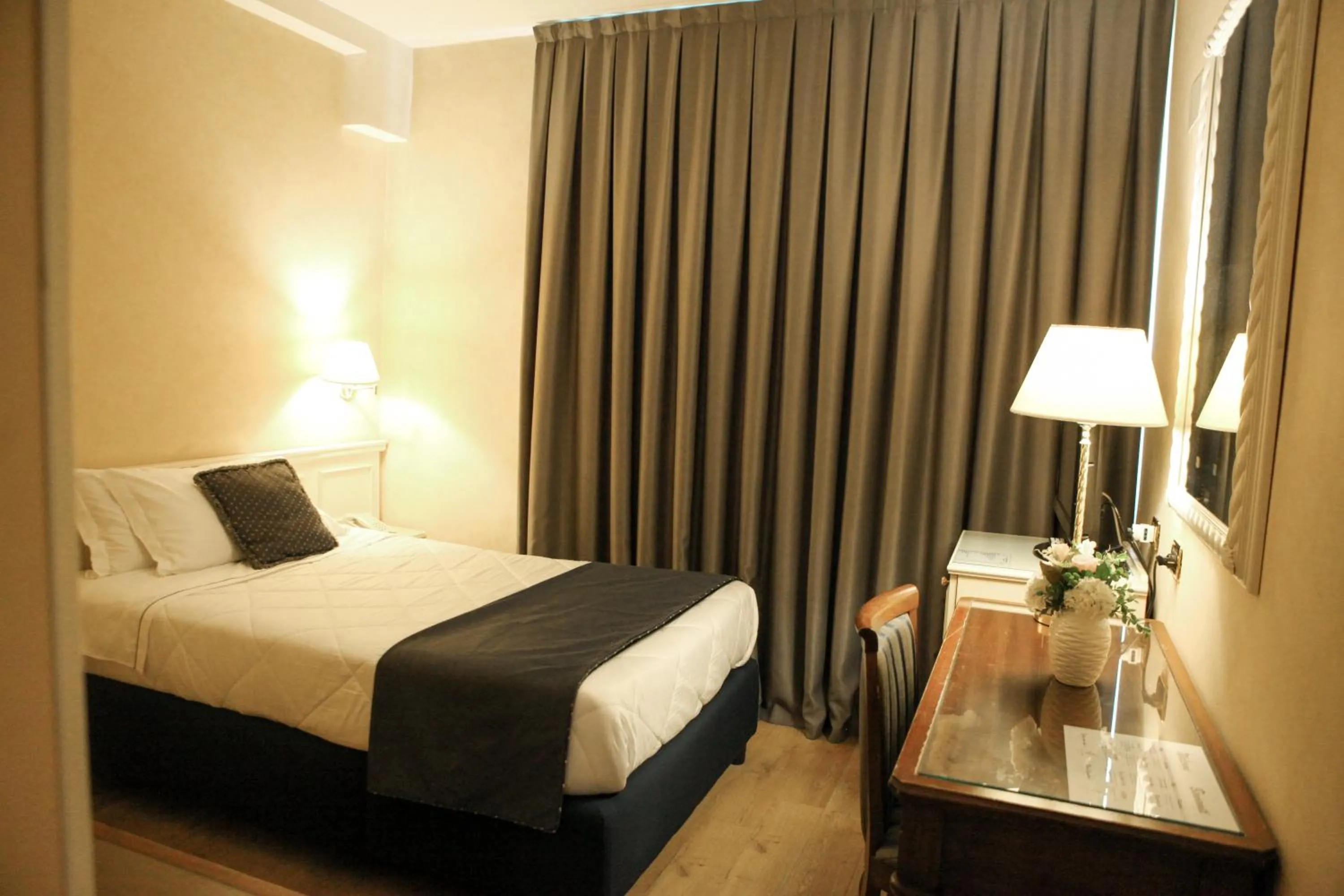 Bedroom, Bed in Hotel I Gigli