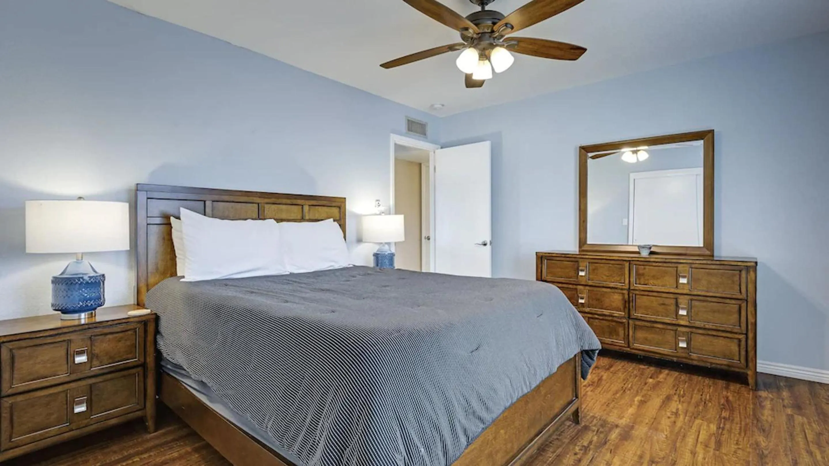 Other, Bed in Fountain HiIls 4 Bdrm wBreathtaking Views Pool