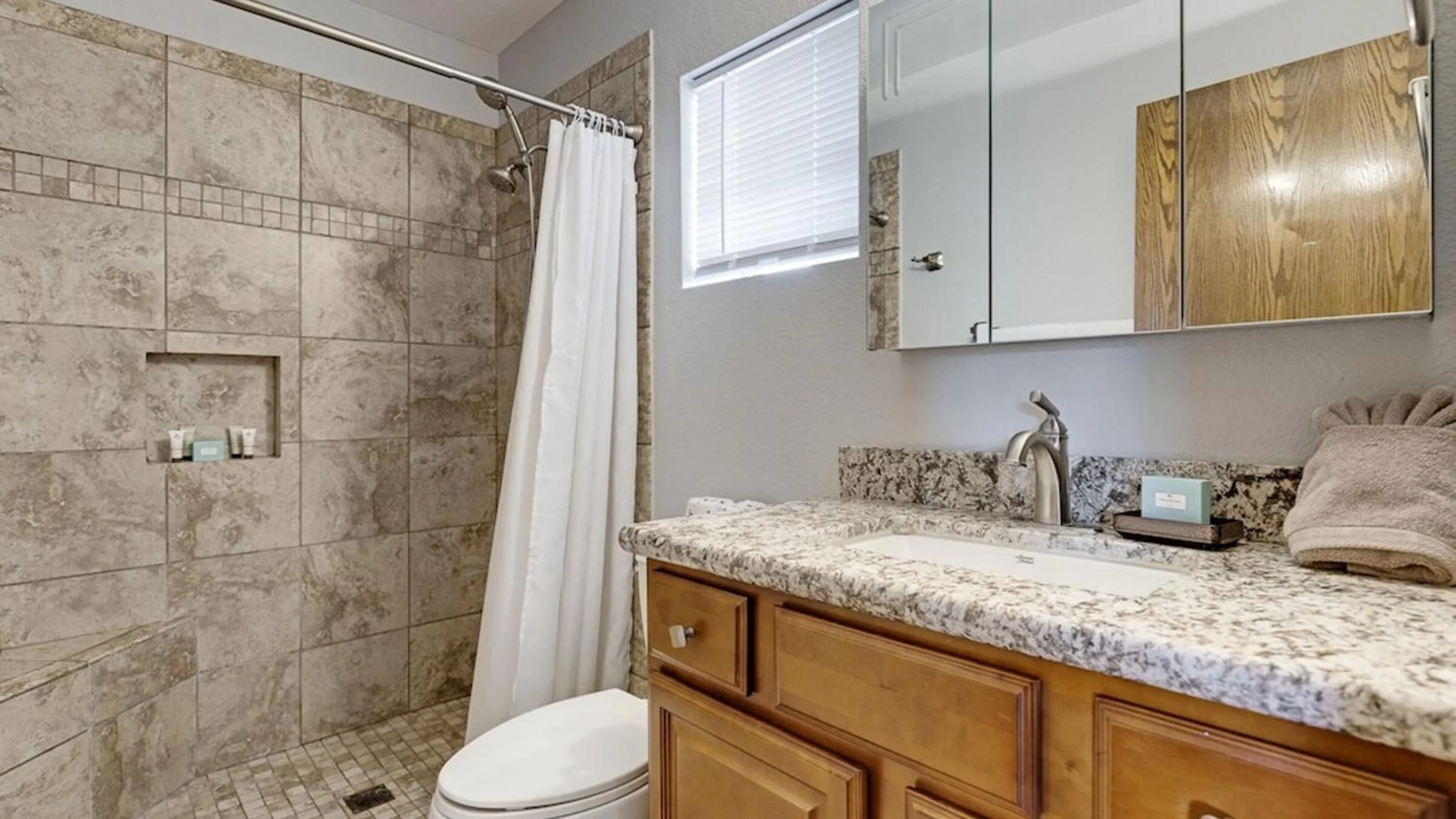 Other in Fountain HiIls 4 Bdrm wBreathtaking Views Pool