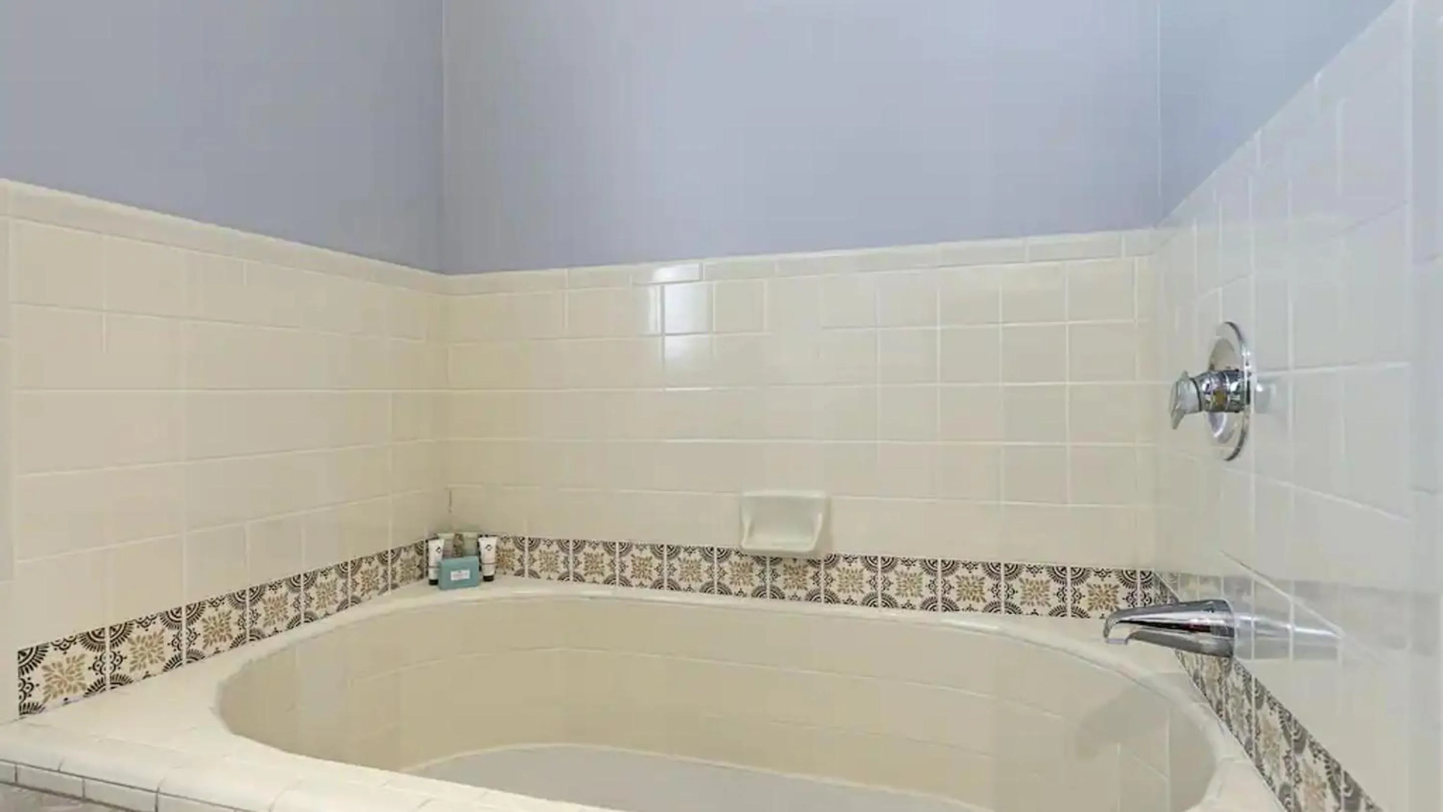 Other in Fountain HiIls 4 Bdrm wBreathtaking Views Pool