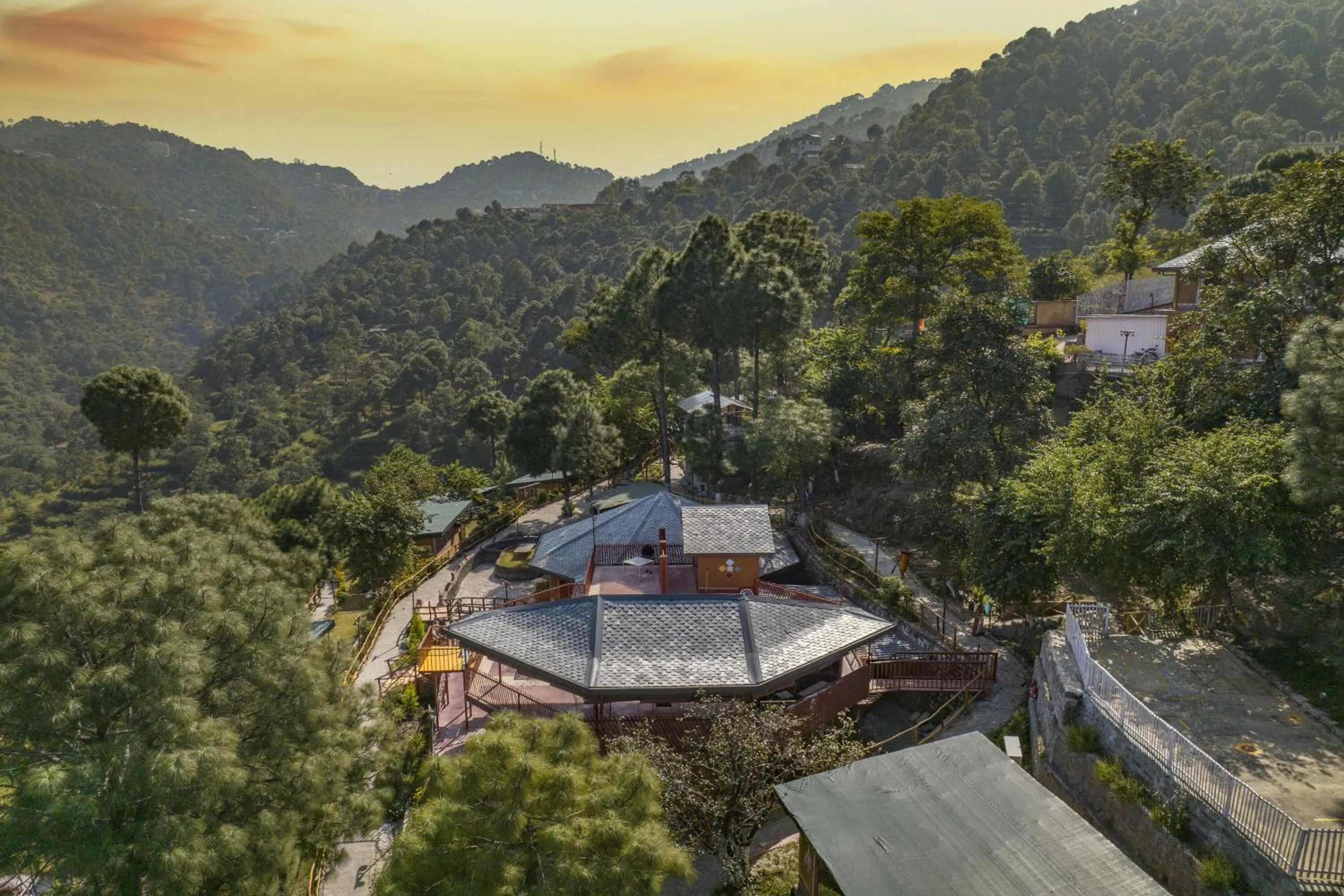 Natural landscape in A Kasauli Ggaon by Echor