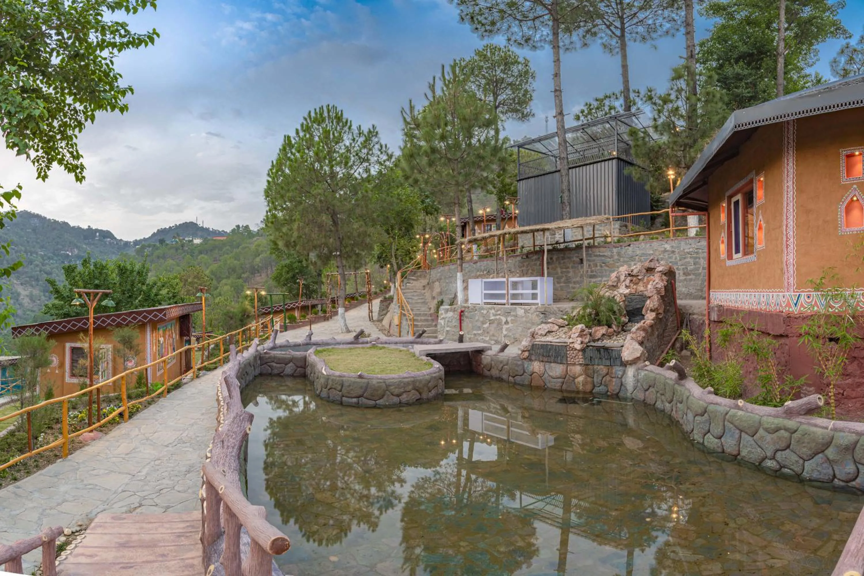 Property building in A Kasauli Ggaon by Echor