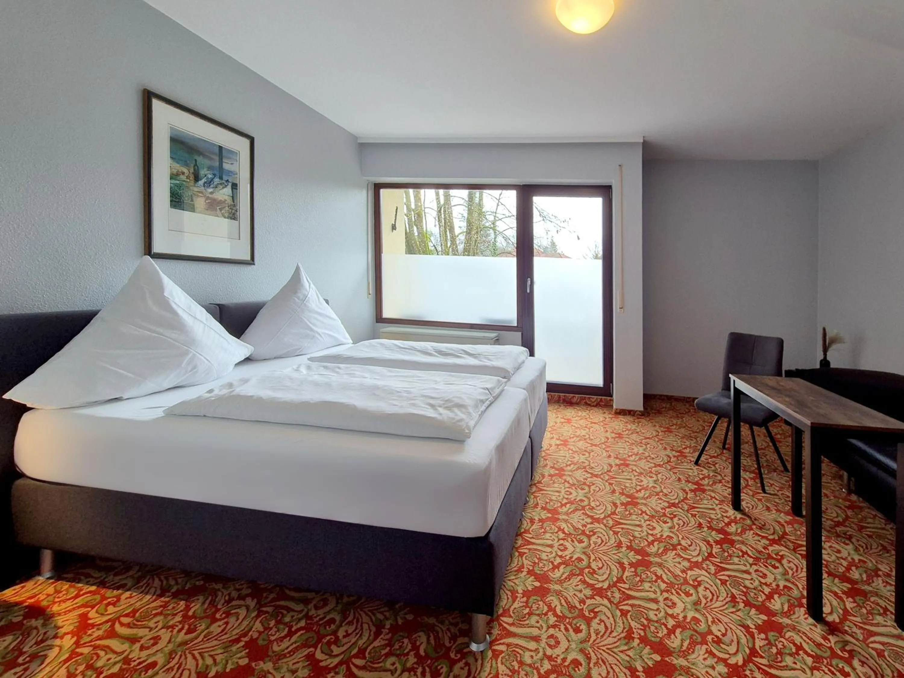 Bed in Hotel Schachener Hof