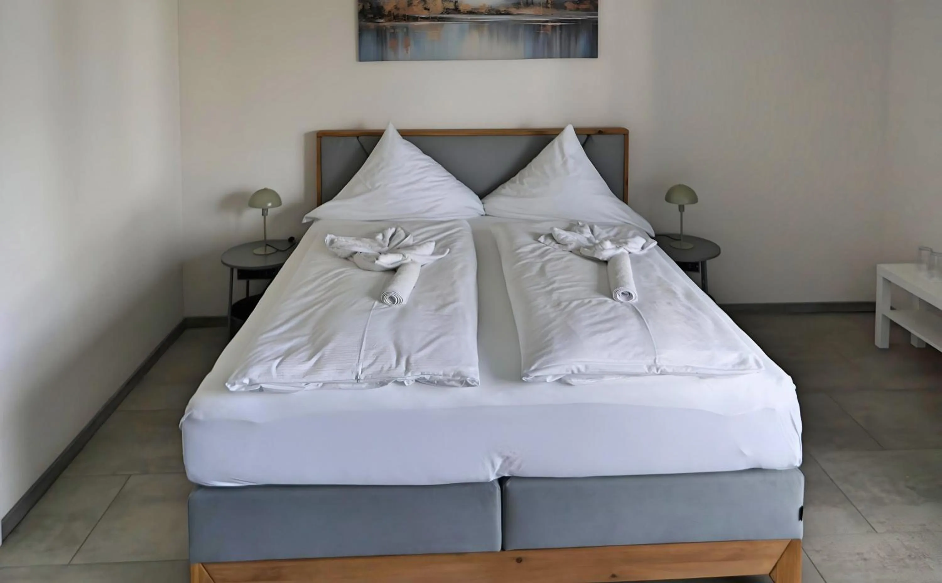 Bed in Hotel Schachener Hof