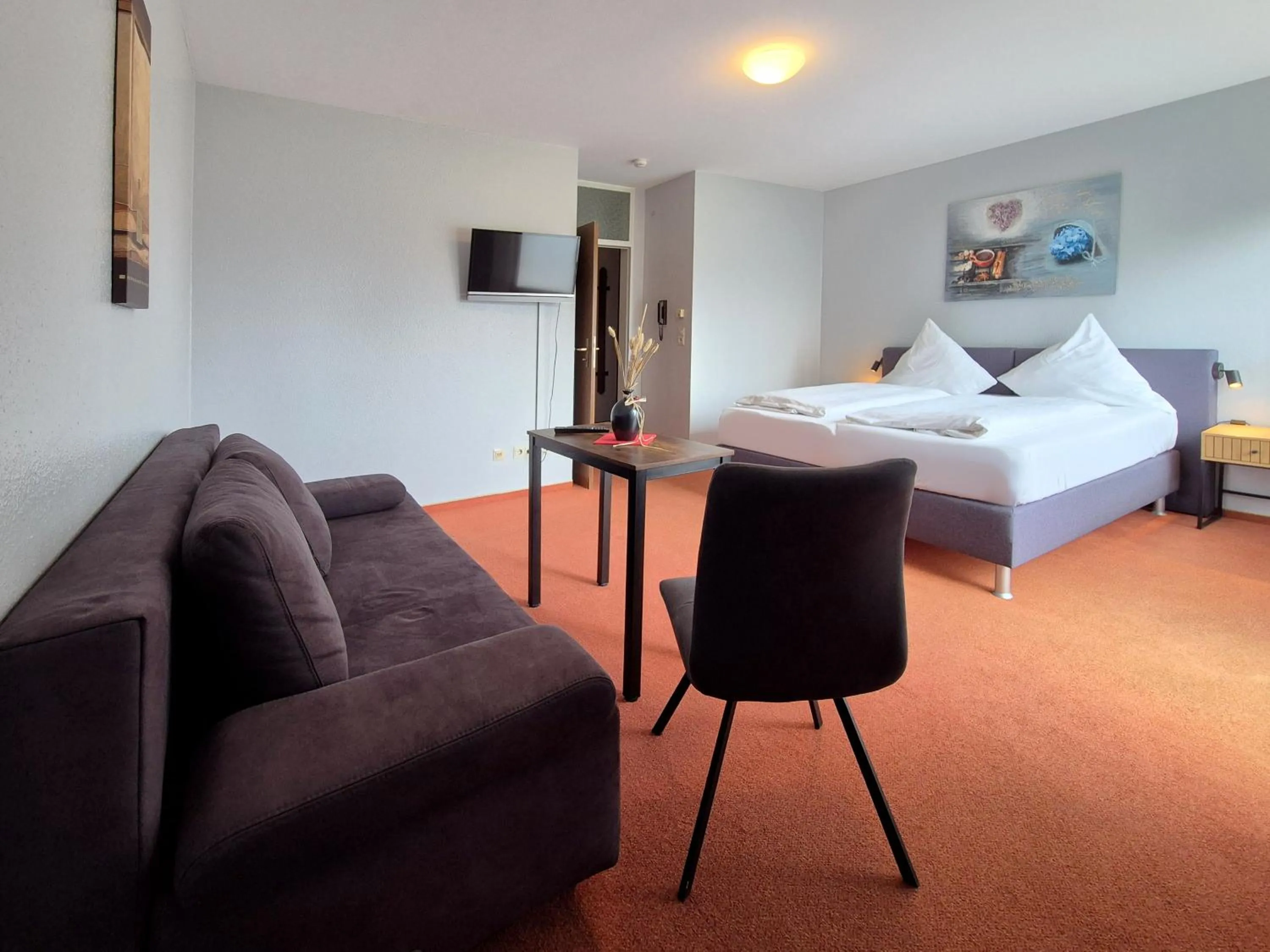 Bed in Hotel Schachener Hof