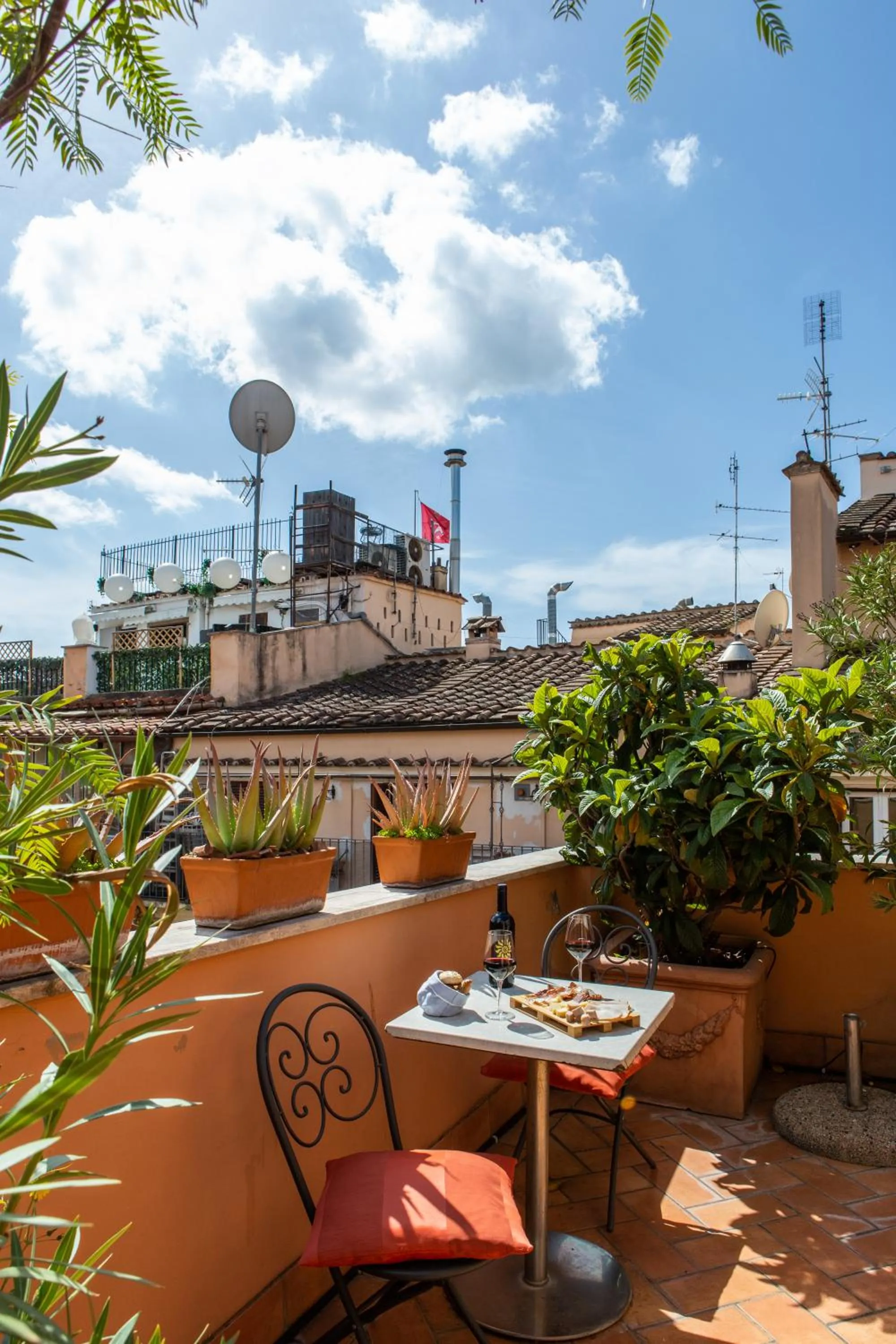 Balcony/Terrace in Hotel Piazza Di Spagna