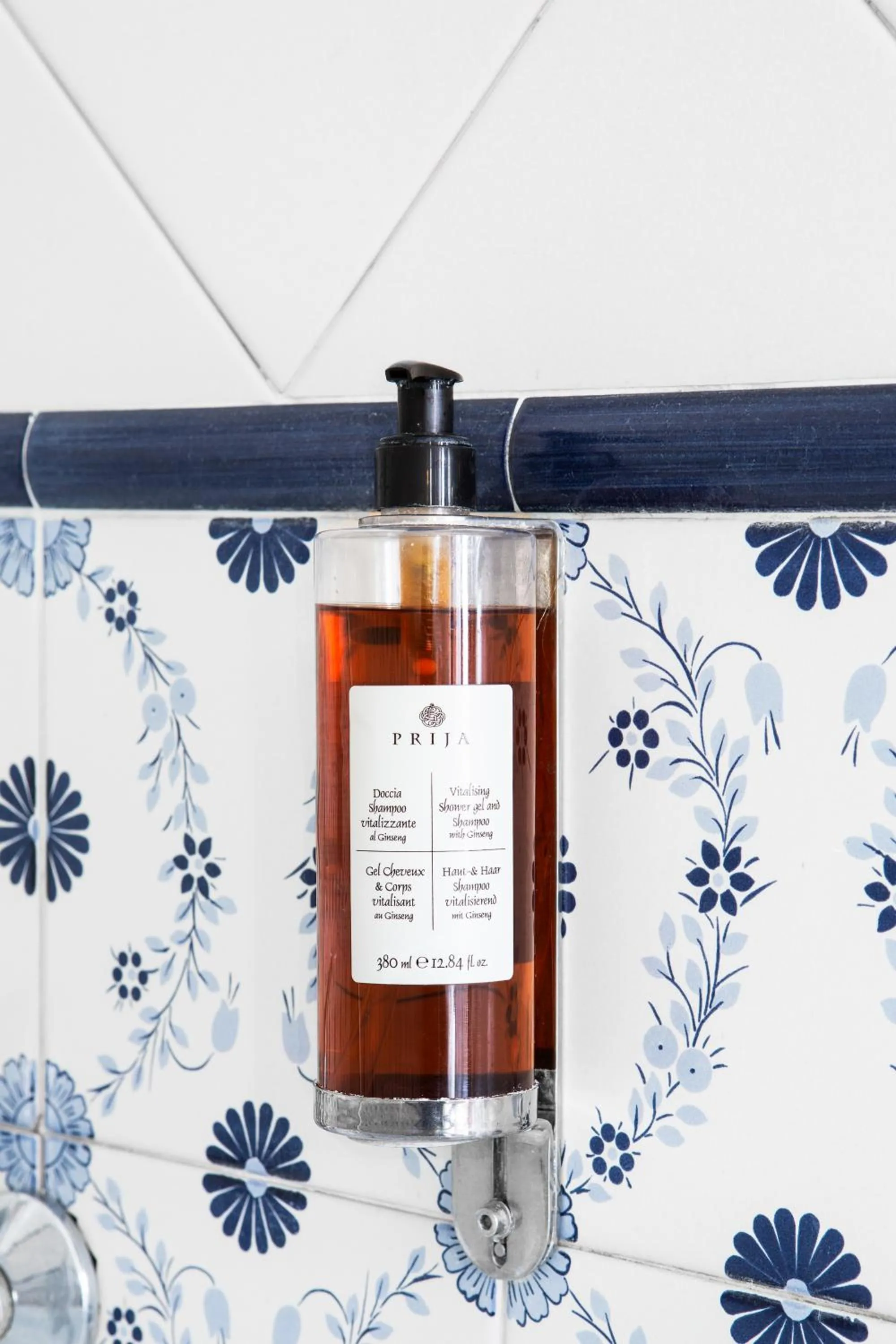 Bathroom in Hotel Piazza Di Spagna