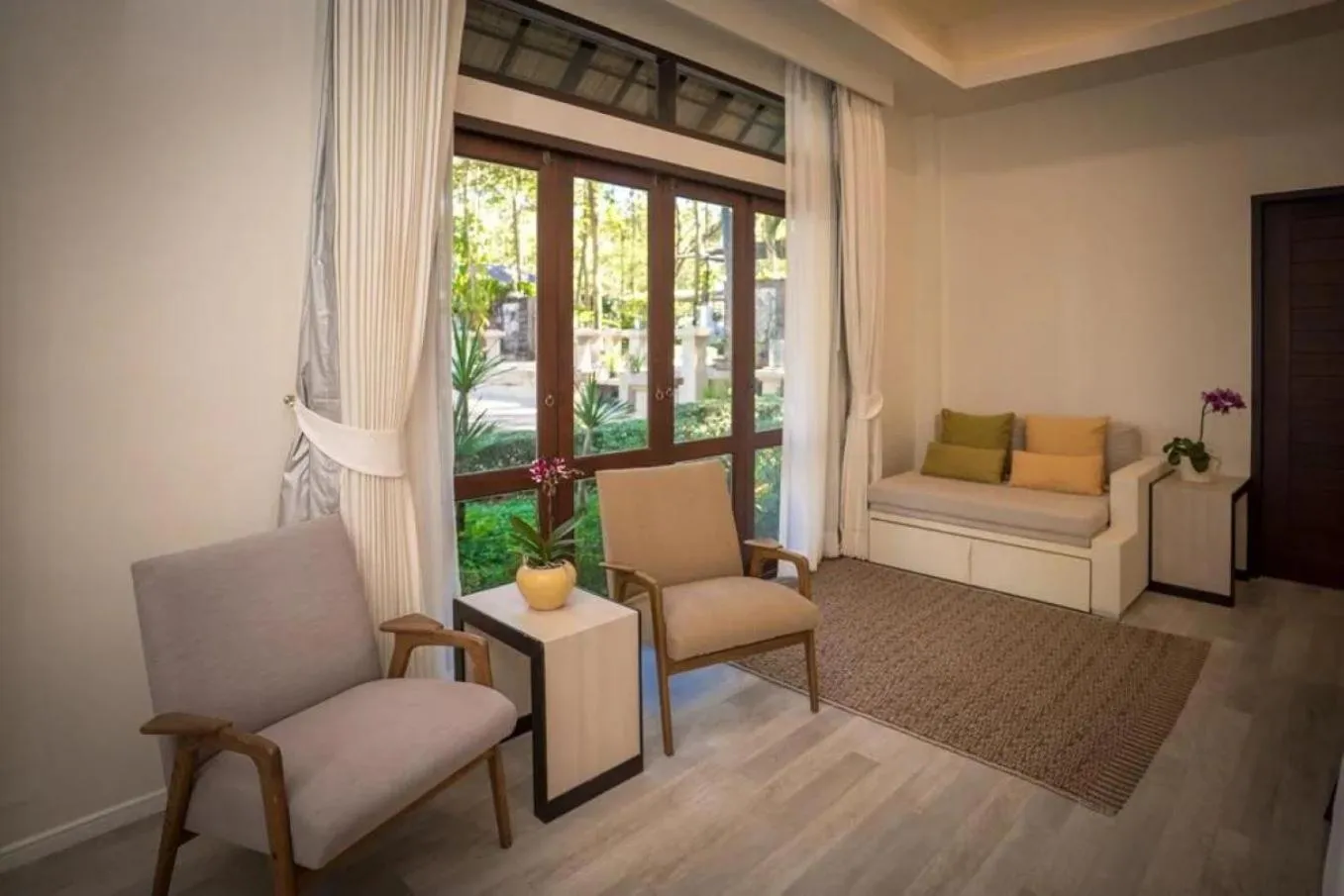 Seating area, Bed in Siamdasada Khaoyai