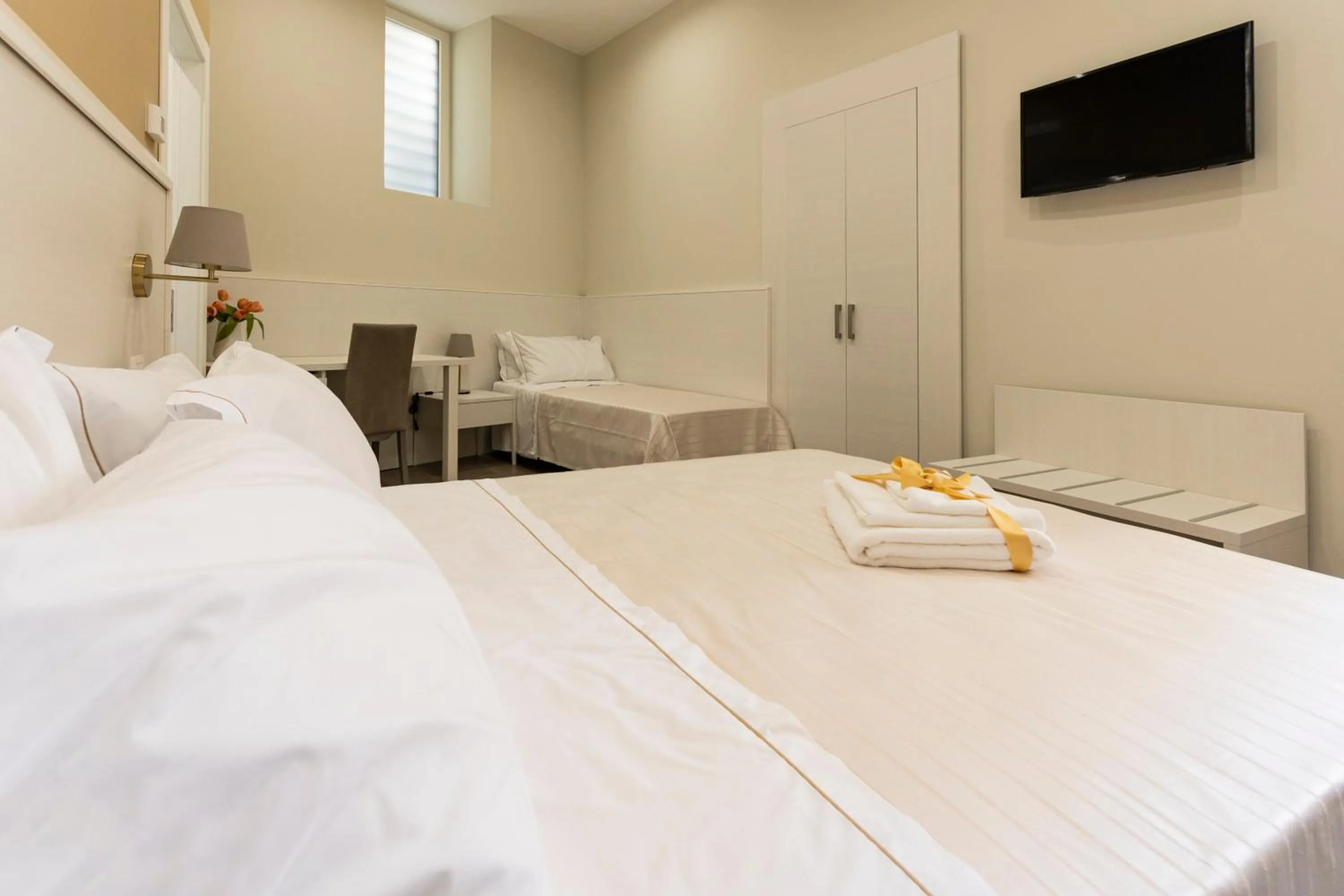 Photo of the whole room, Bed in Al Duomo B&B