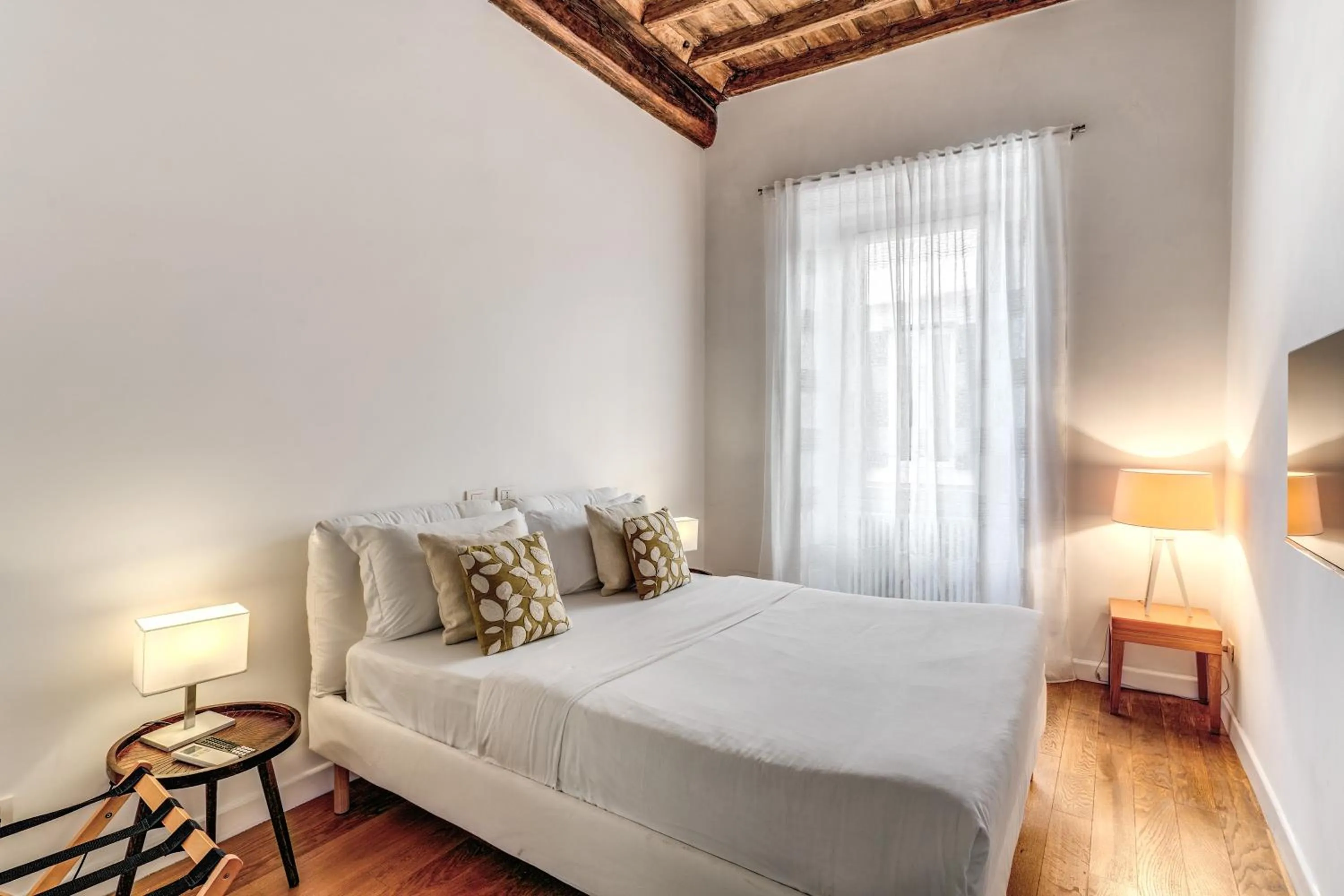 Bed in Trevi Beau Boutique Hotel