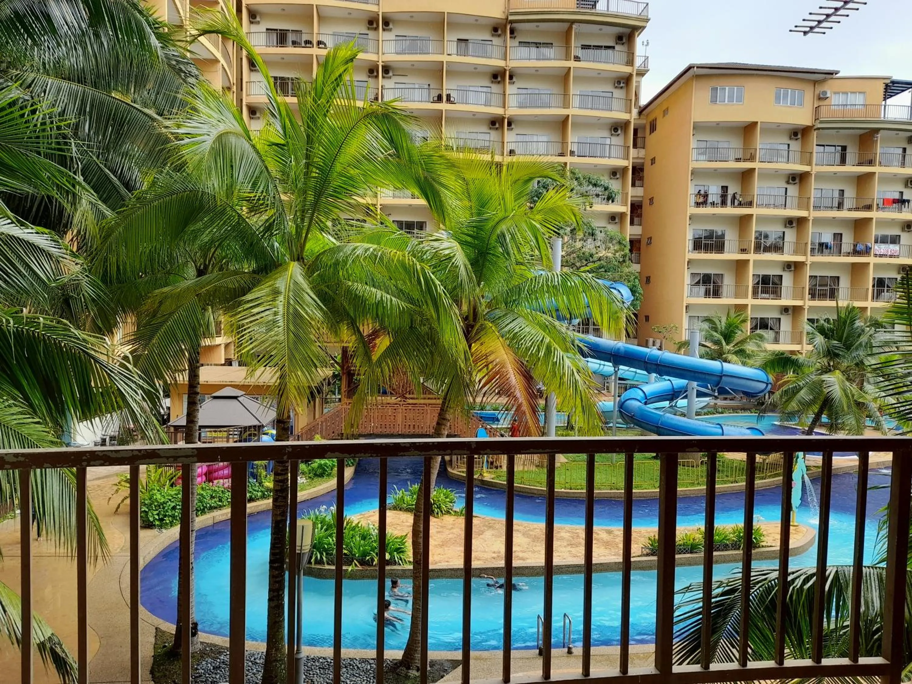 5pax Gold Coast Morib Resort - Banting Sepang KLIA Tanjung Sepat