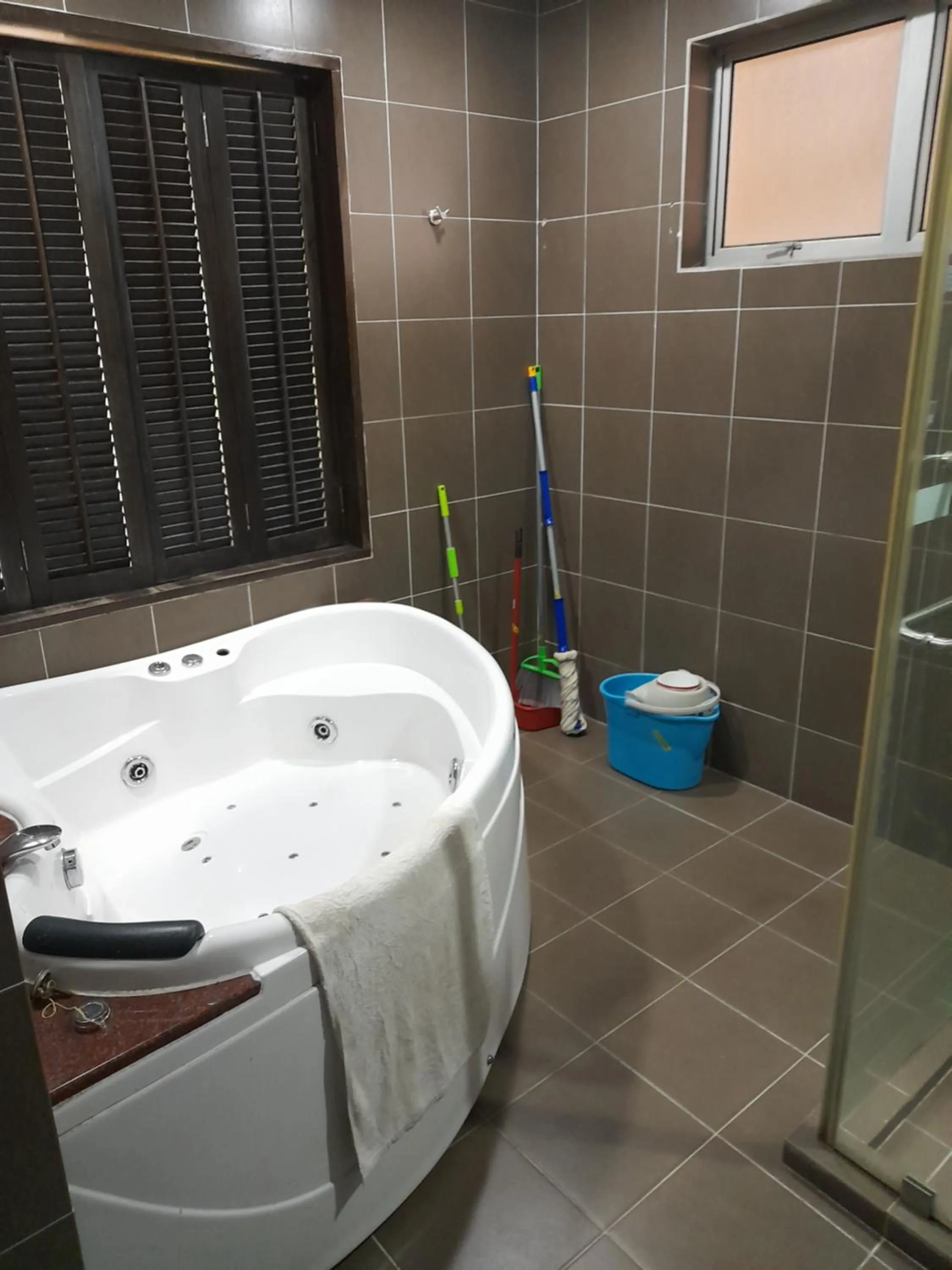 5pax Gold Coast Morib Resort - Banting Sepang KLIA Tanjung Sepat