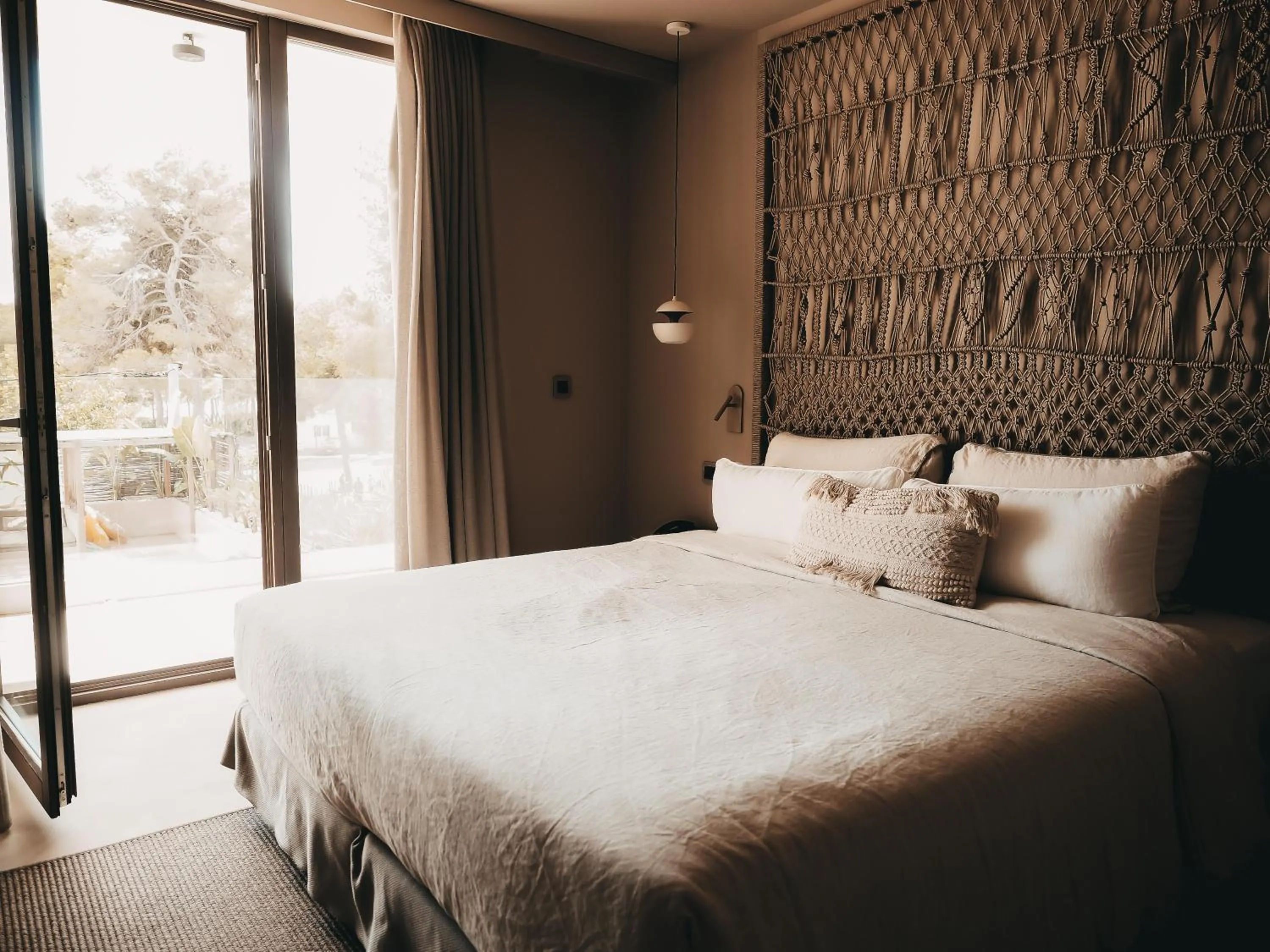 Photo of the whole room, Bed in Barefoot Hotel Mallorca