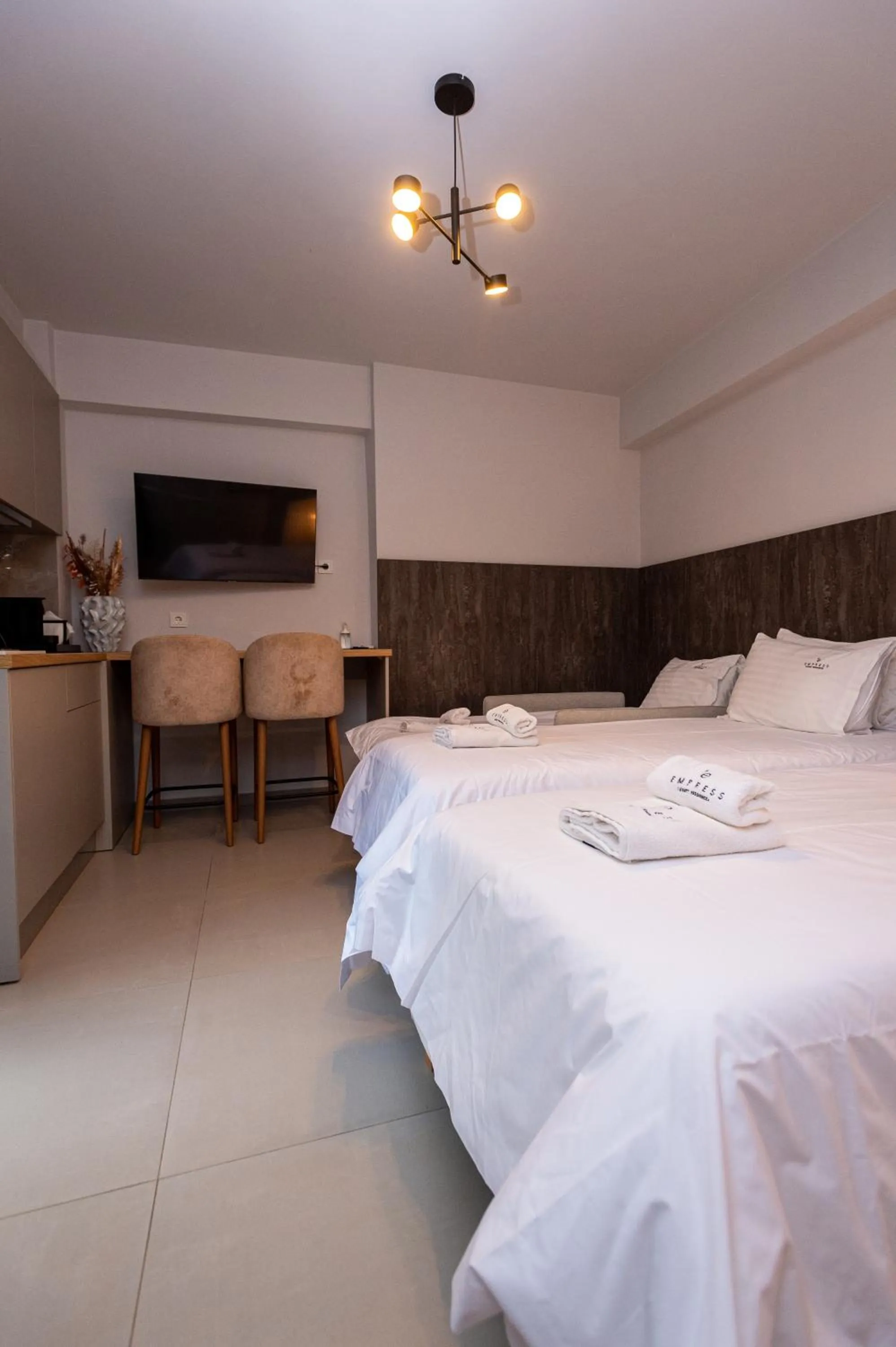 Bed in Empress Luxury Residences