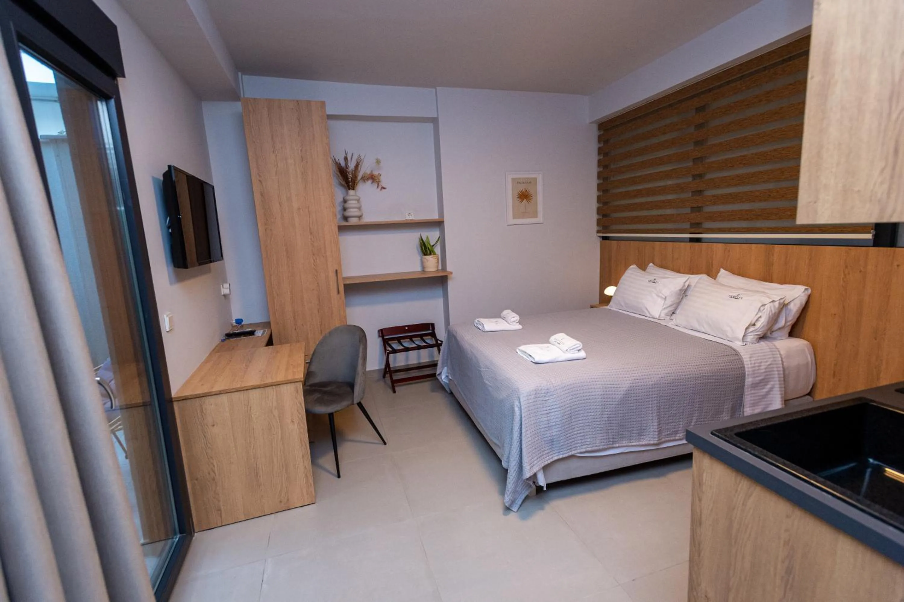 Bed in Empress Luxury Residences