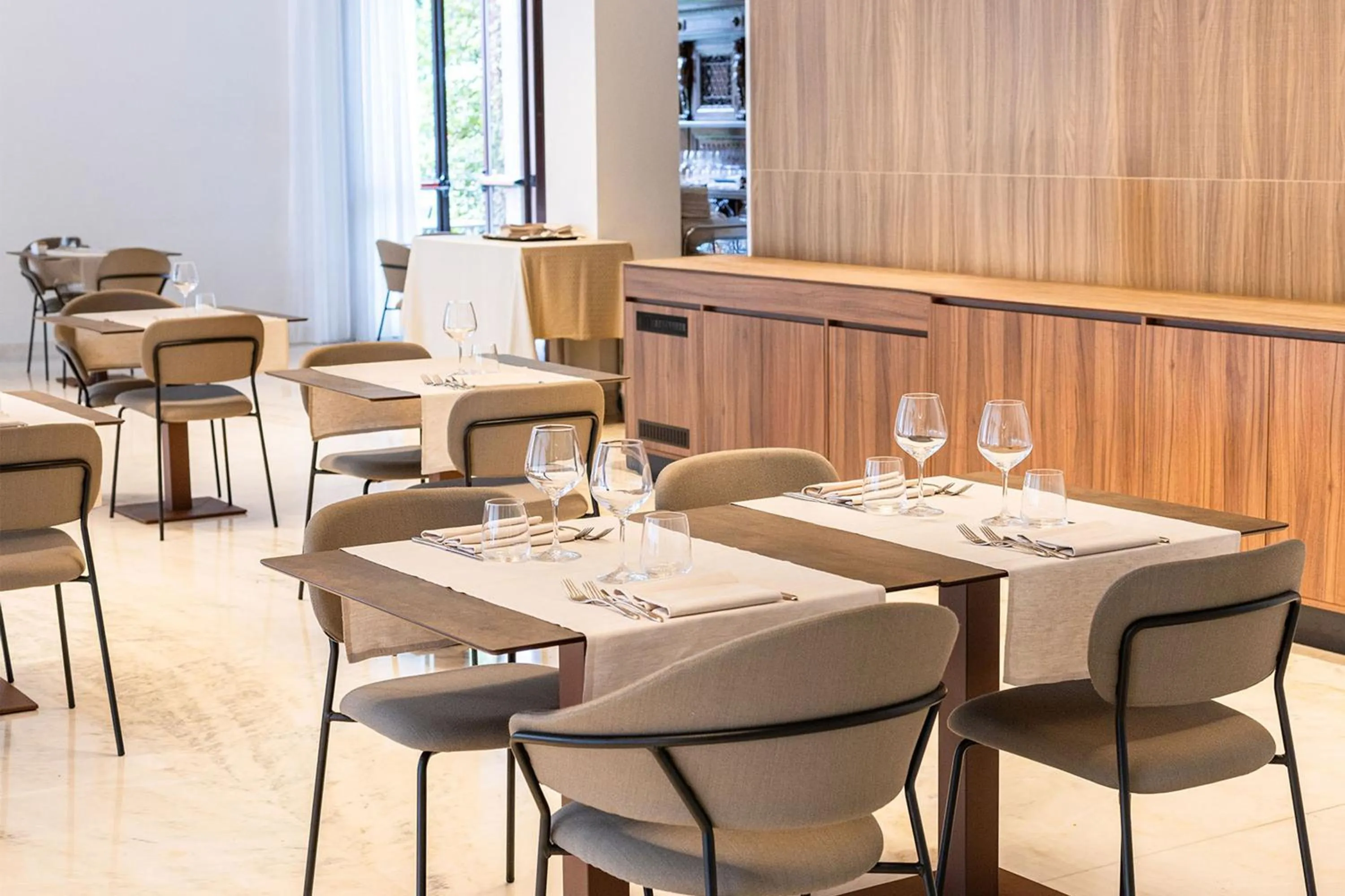 Restaurant/places to eat in B&B HOTEL Habitat Giussano