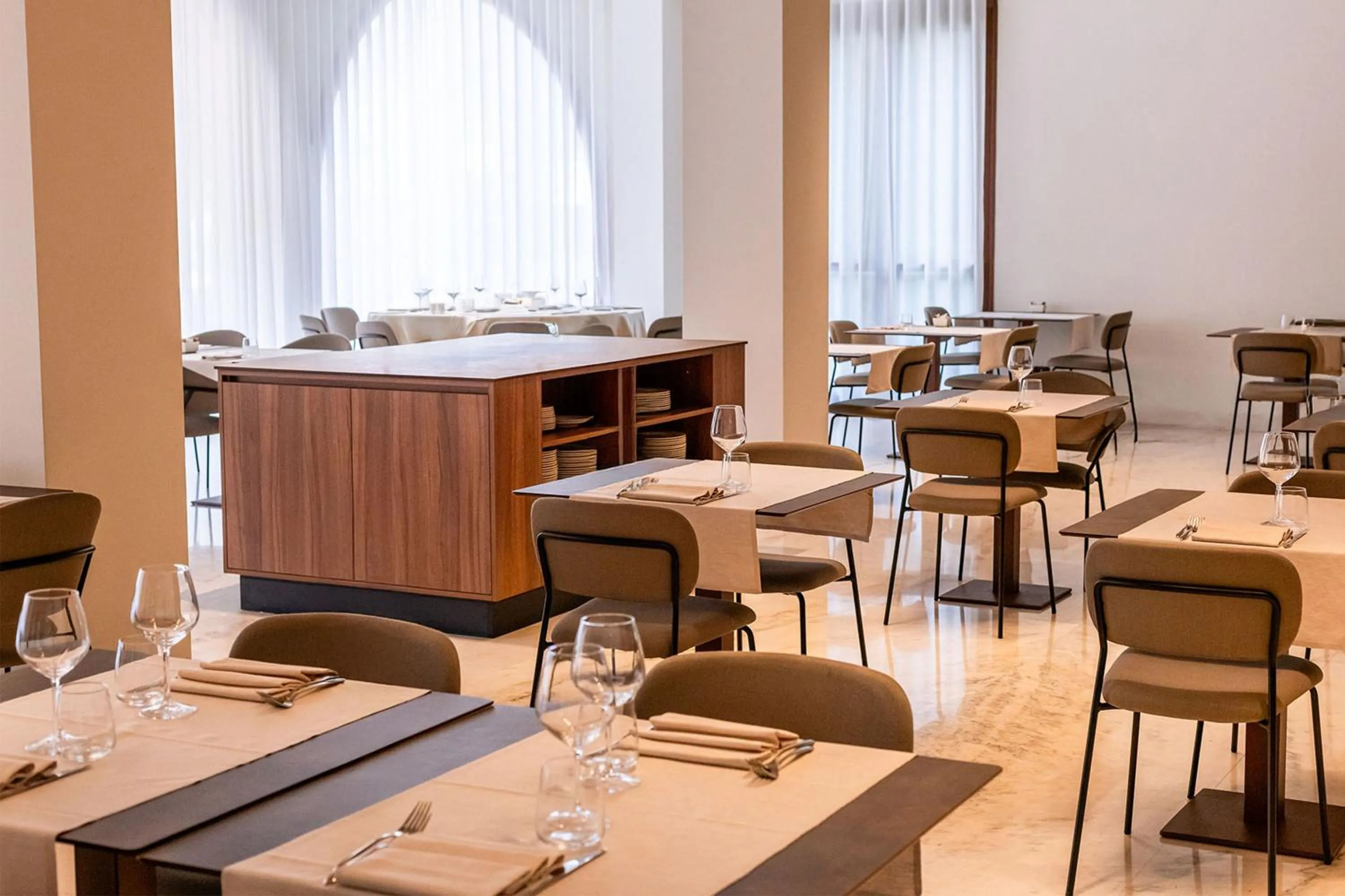 Restaurant/places to eat in B&B HOTEL Habitat Giussano