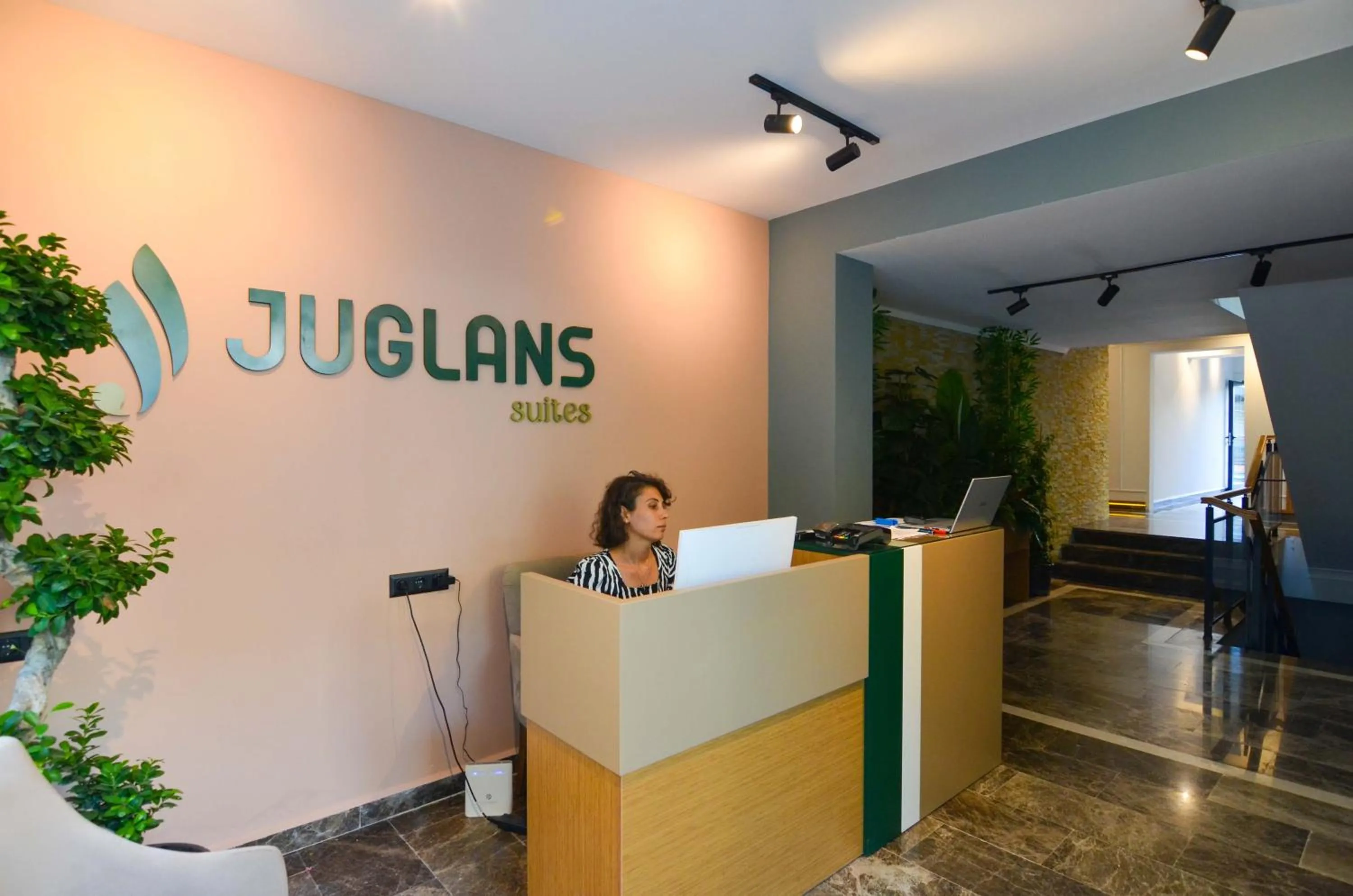 Lobby or reception in Juglans Suites