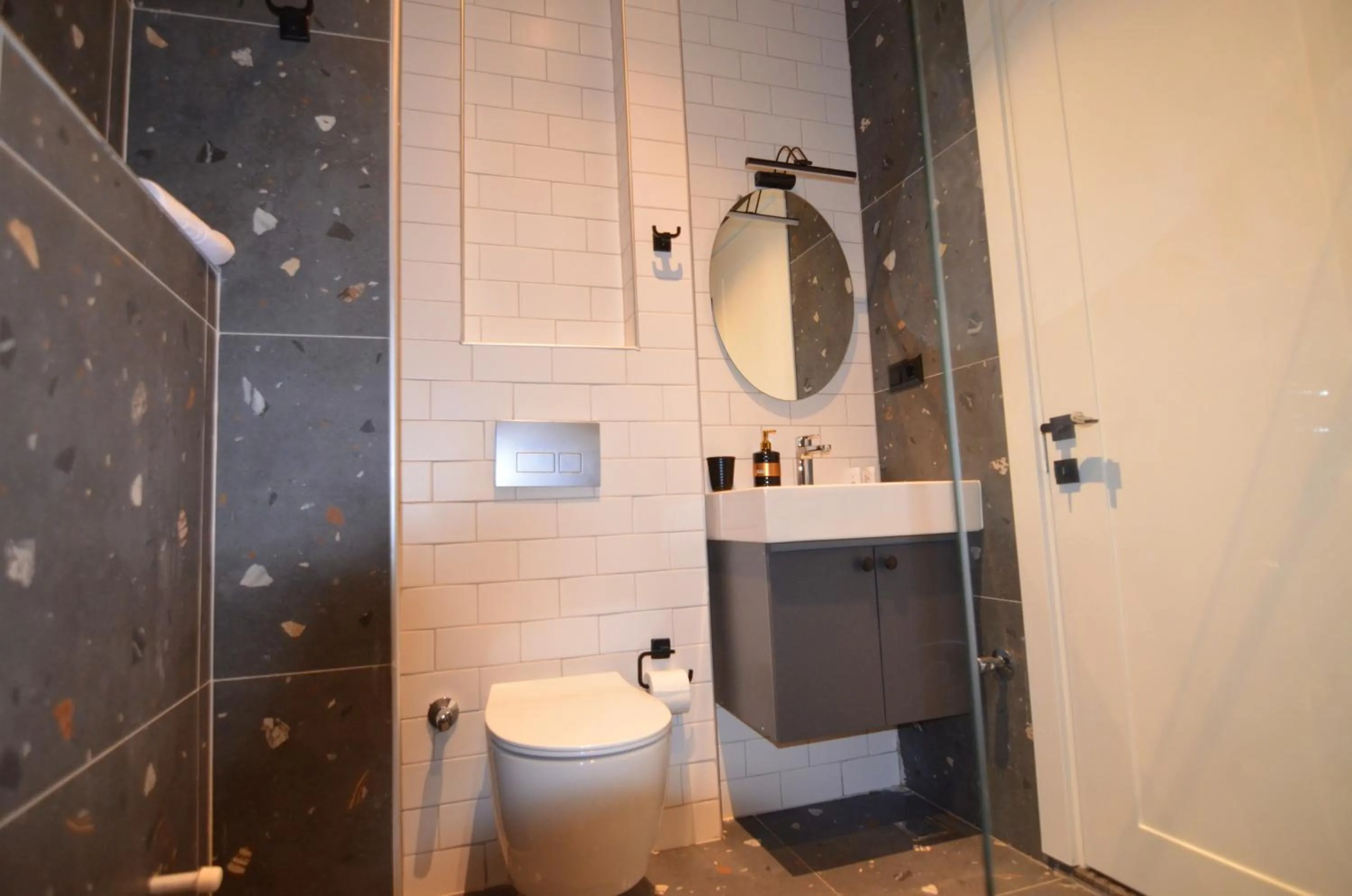 Bathroom in Juglans Suites