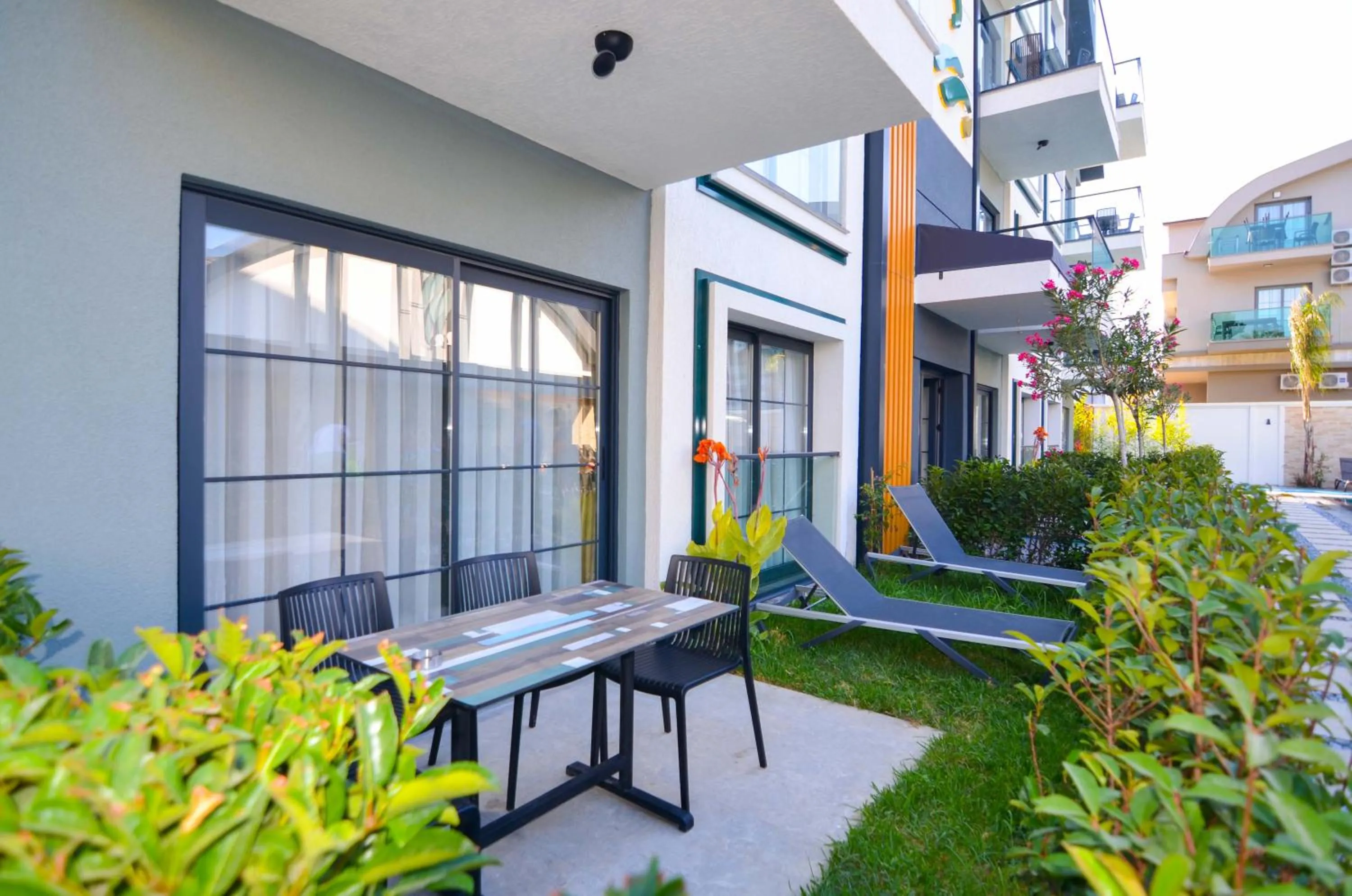 Garden in Juglans Suites