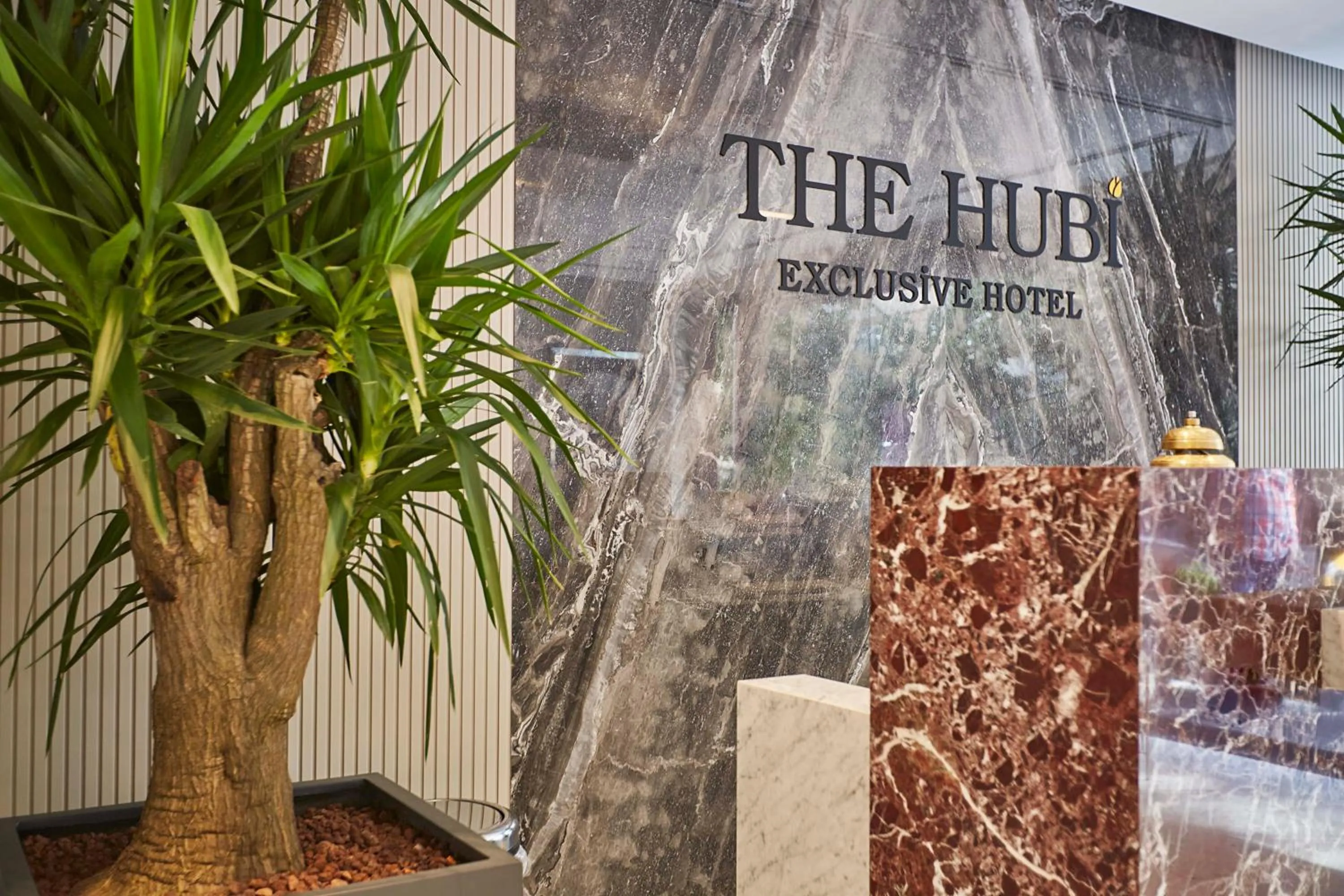 Lobby or reception in THE HUBİ HOTEL