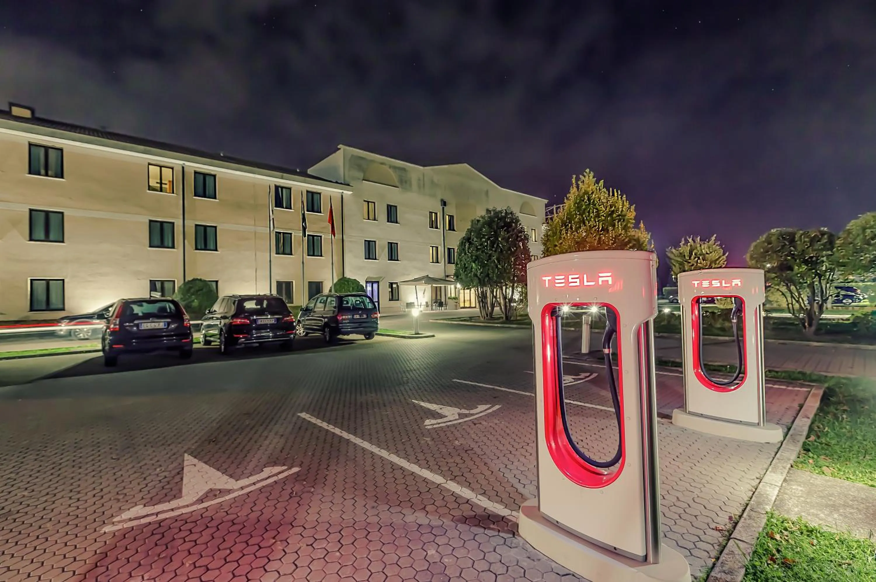 Property building in UNA HOTELS Occhiobello