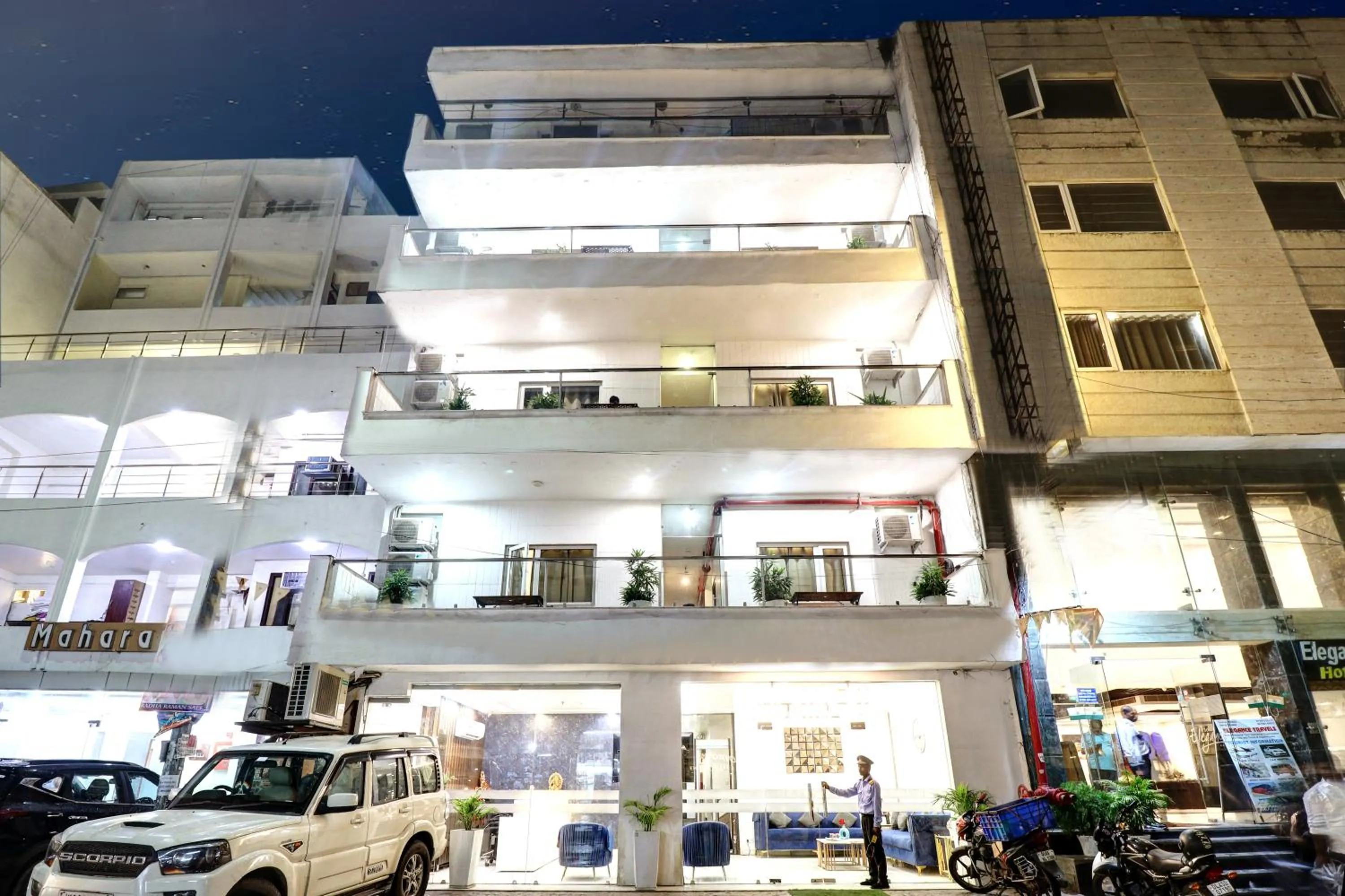 Property building in Hotel Emporio Dx - New Delhi Railway Station - Paharganj