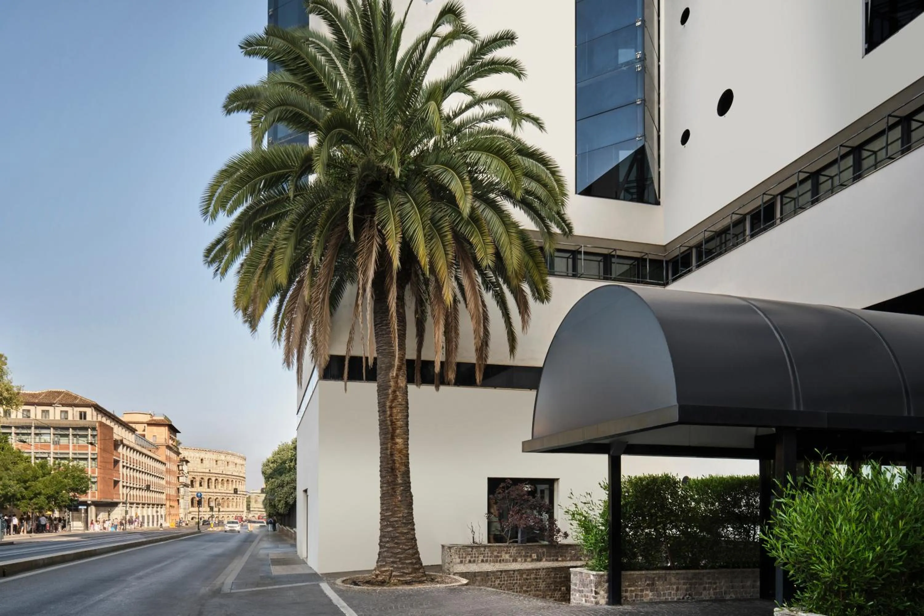 Facade/entrance in Mercure Roma Centro Colosseo