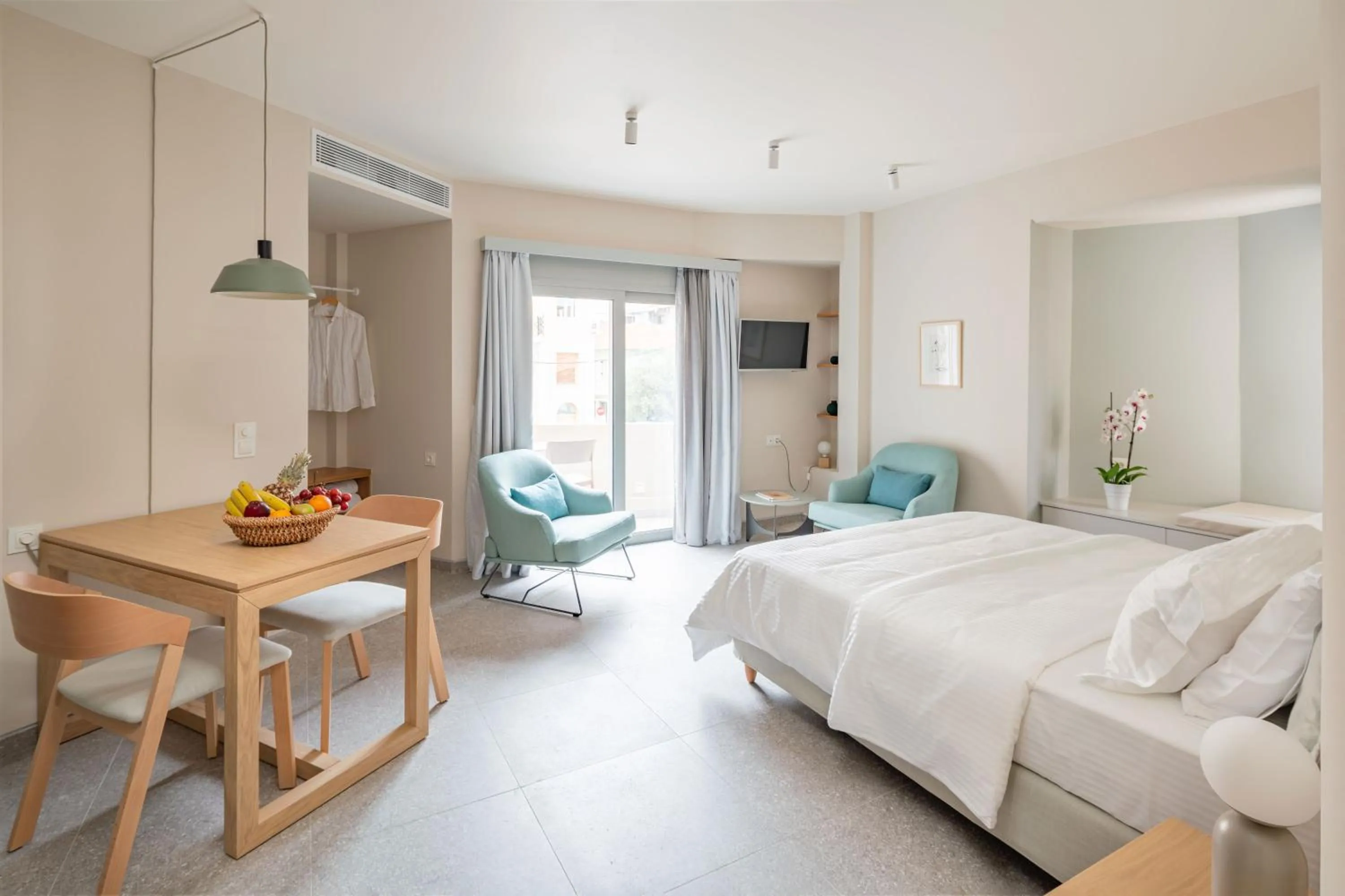 Photo of the whole room, Bed in Townhouse Lefkada