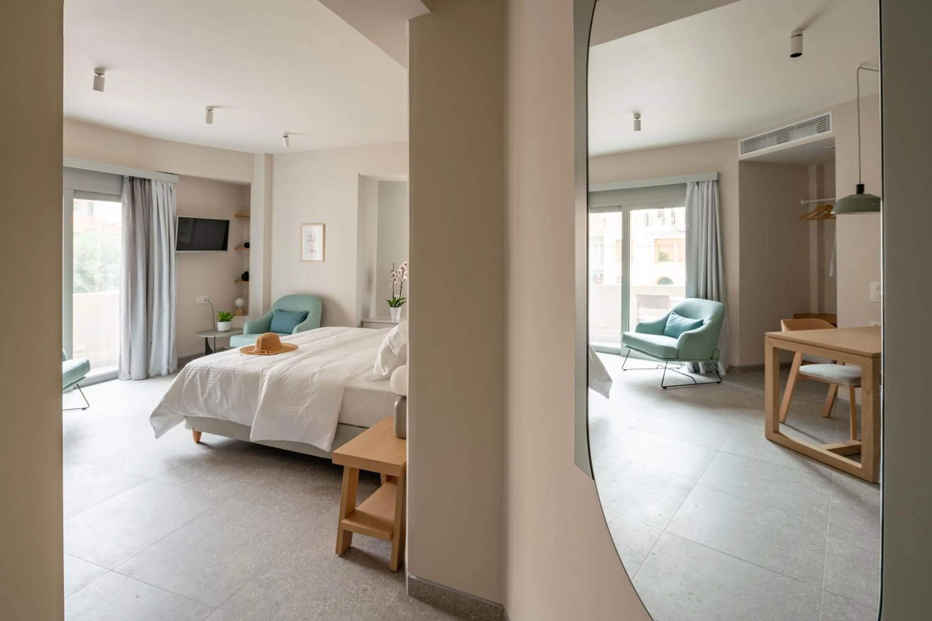 Photo of the whole room, Bed in Townhouse Lefkada