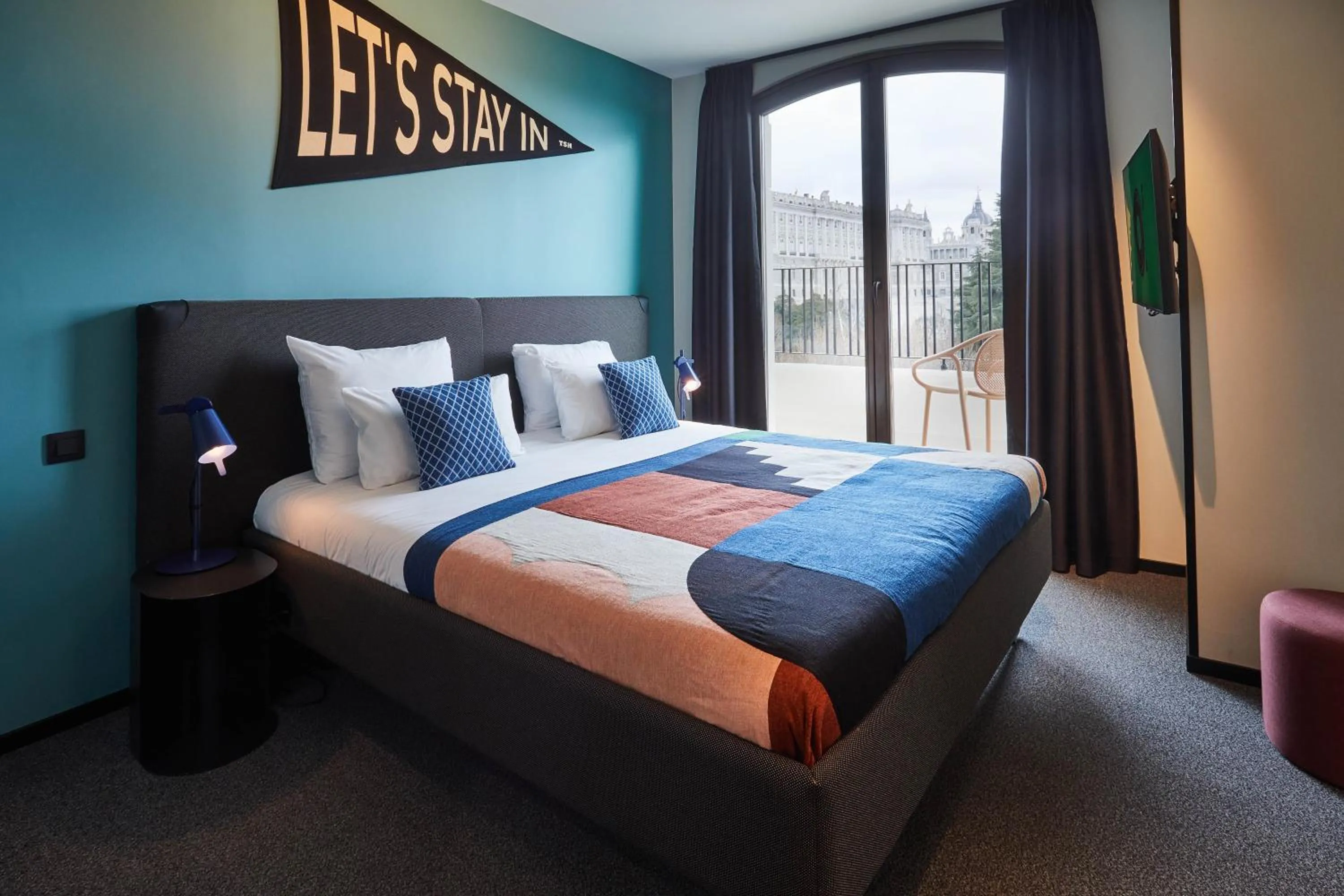 Photo of the whole room, Bed in The Social Hub Madrid 4 star