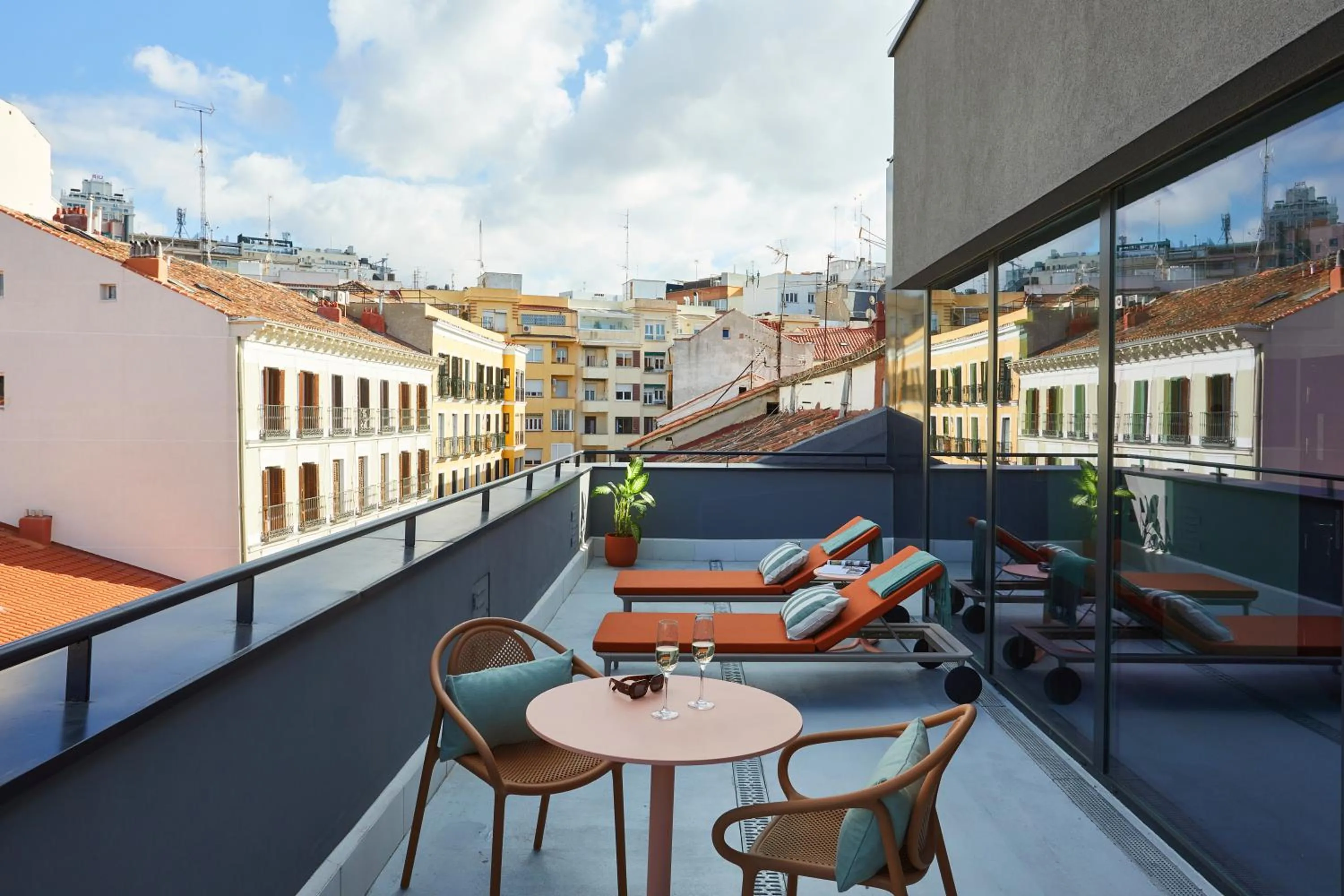 Balcony/Terrace in The Social Hub Madrid