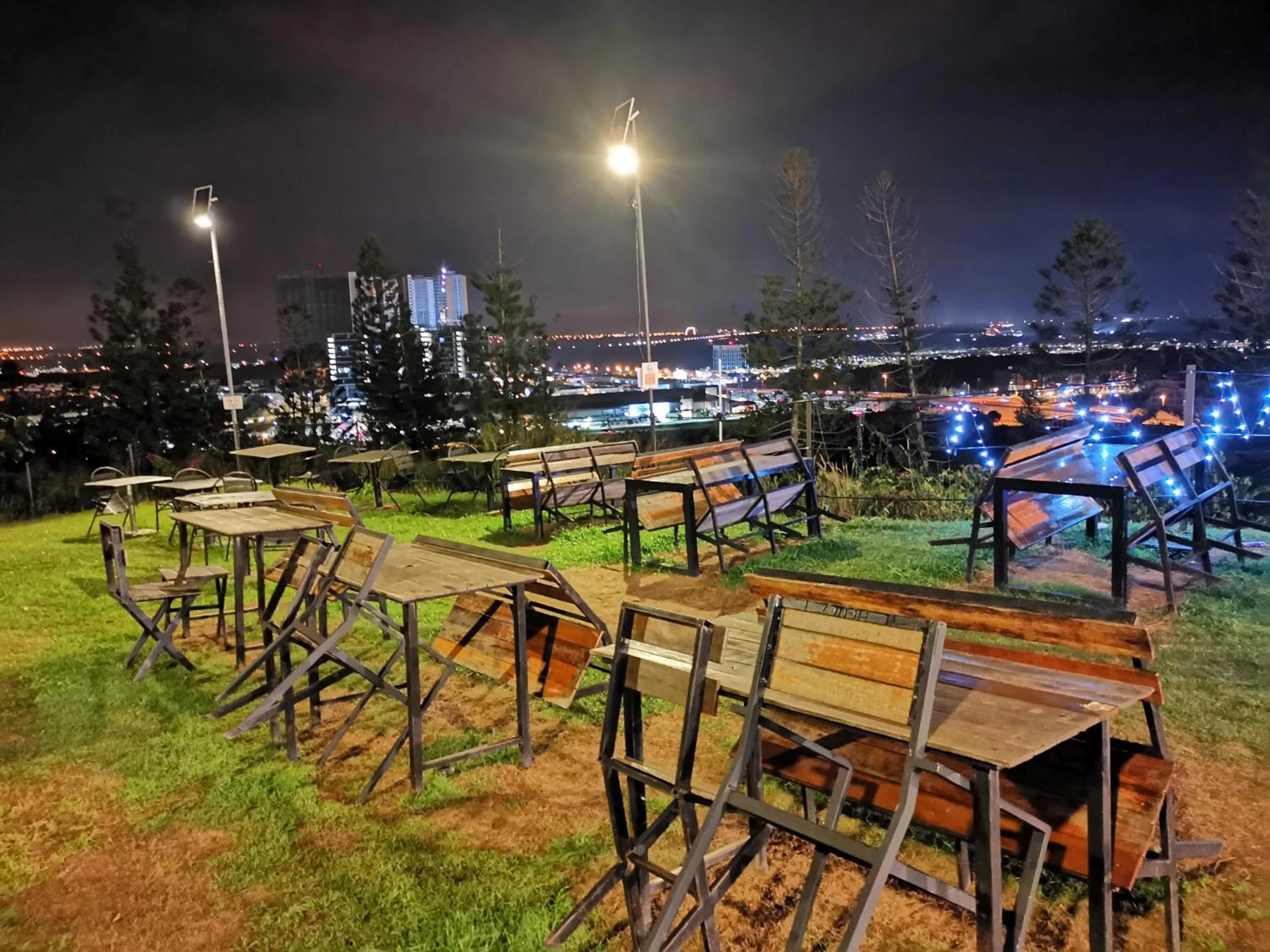 Restaurant/places to eat in Bell Suite - The Premium Suite @ Sepang