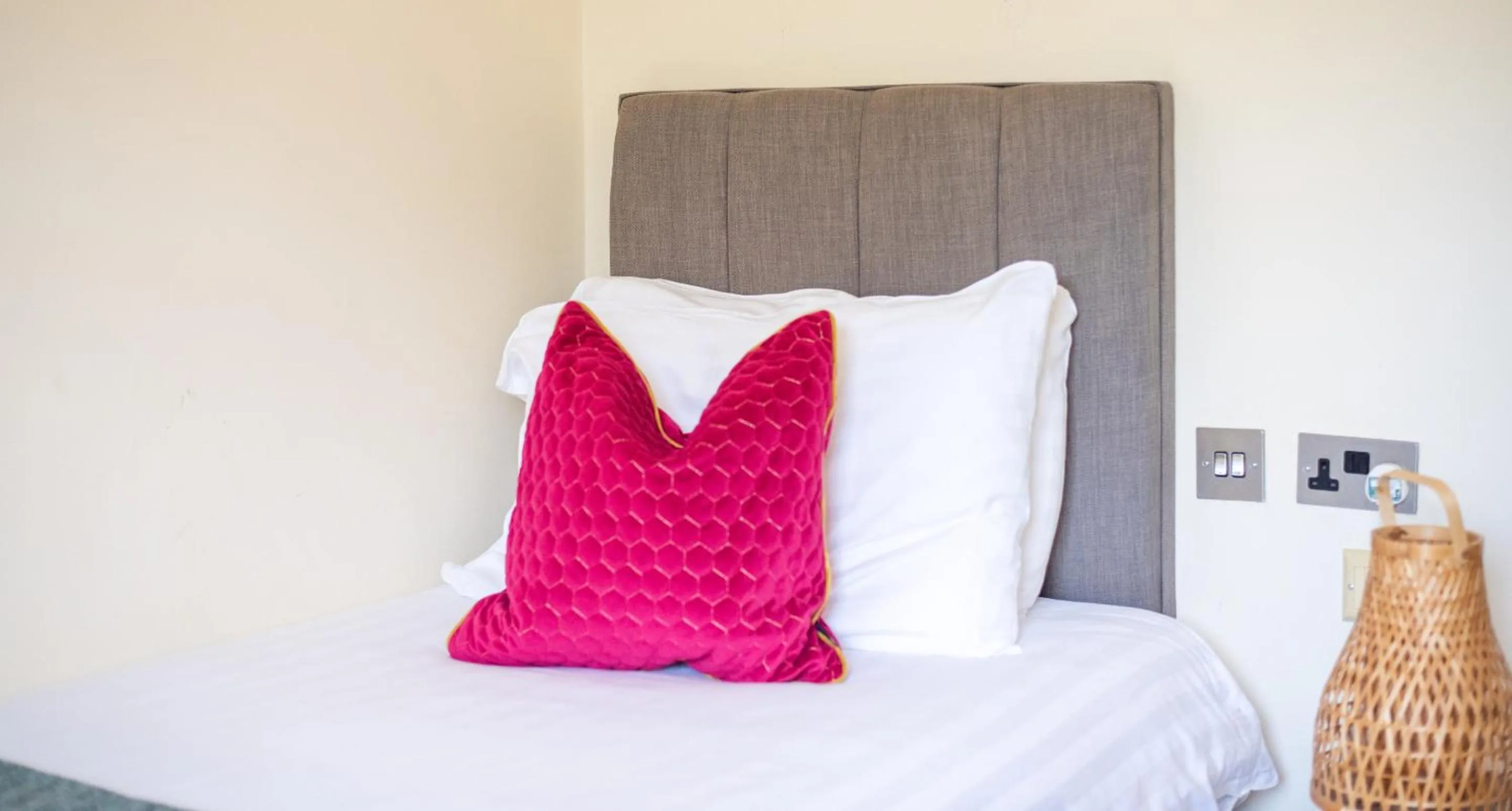 Bedroom, Bed in The Retreat New Forest