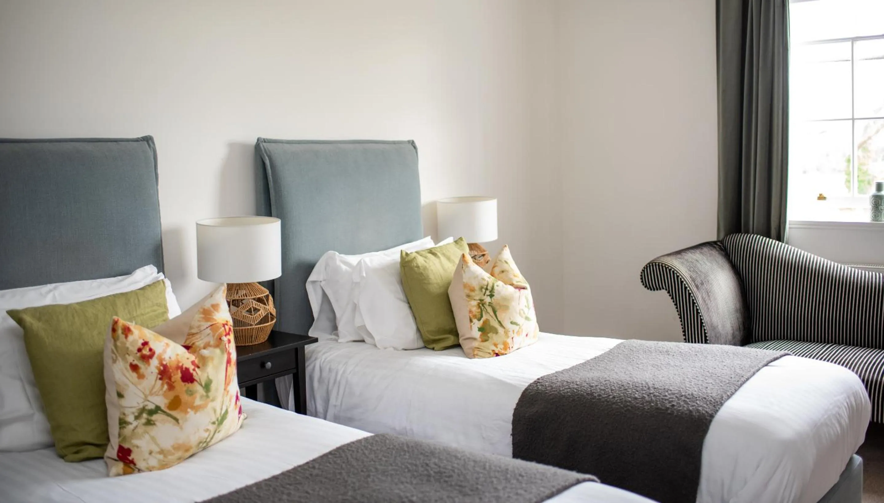 Bathroom, Bed in The Retreat New Forest