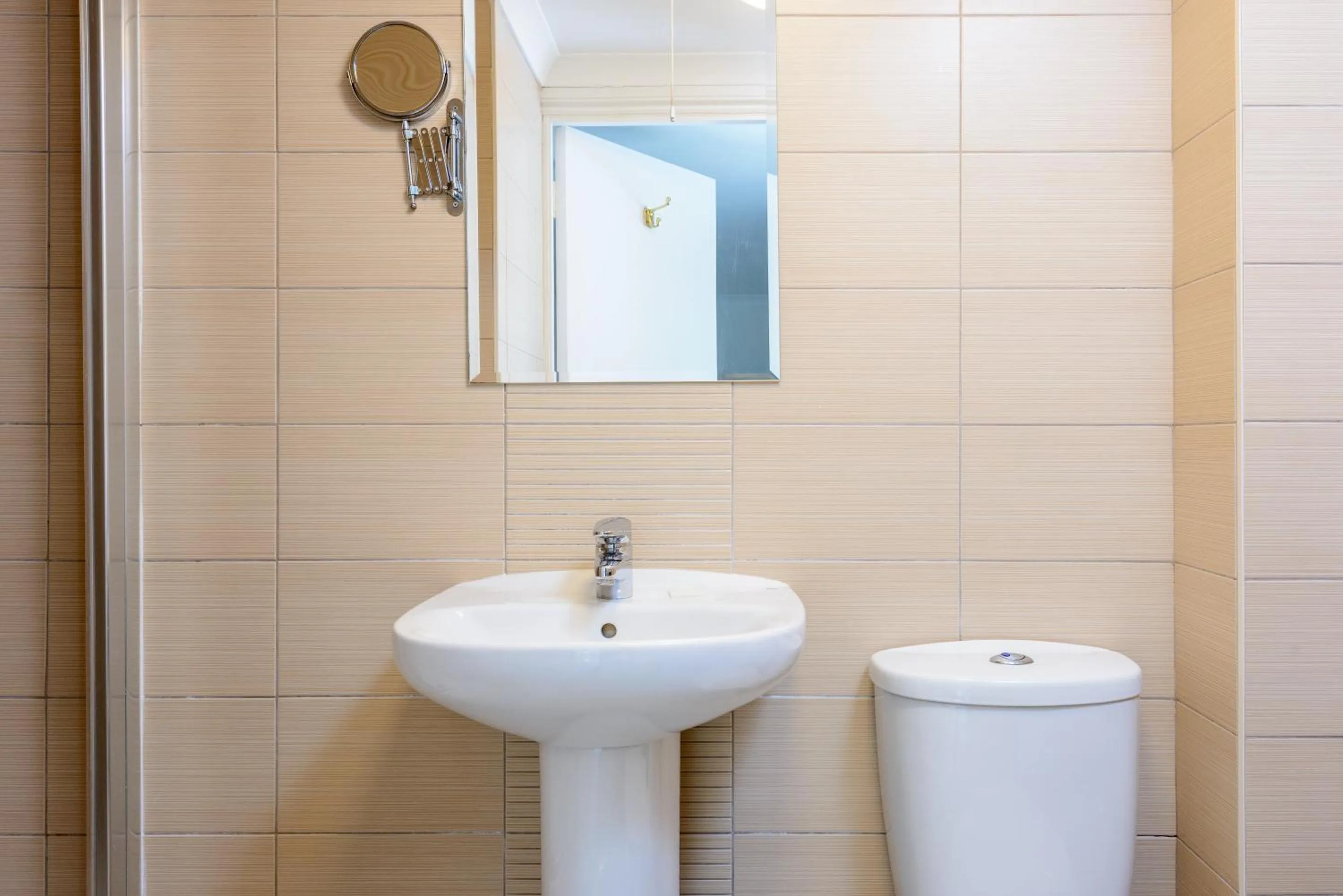 Bathroom in The Retreat New Forest