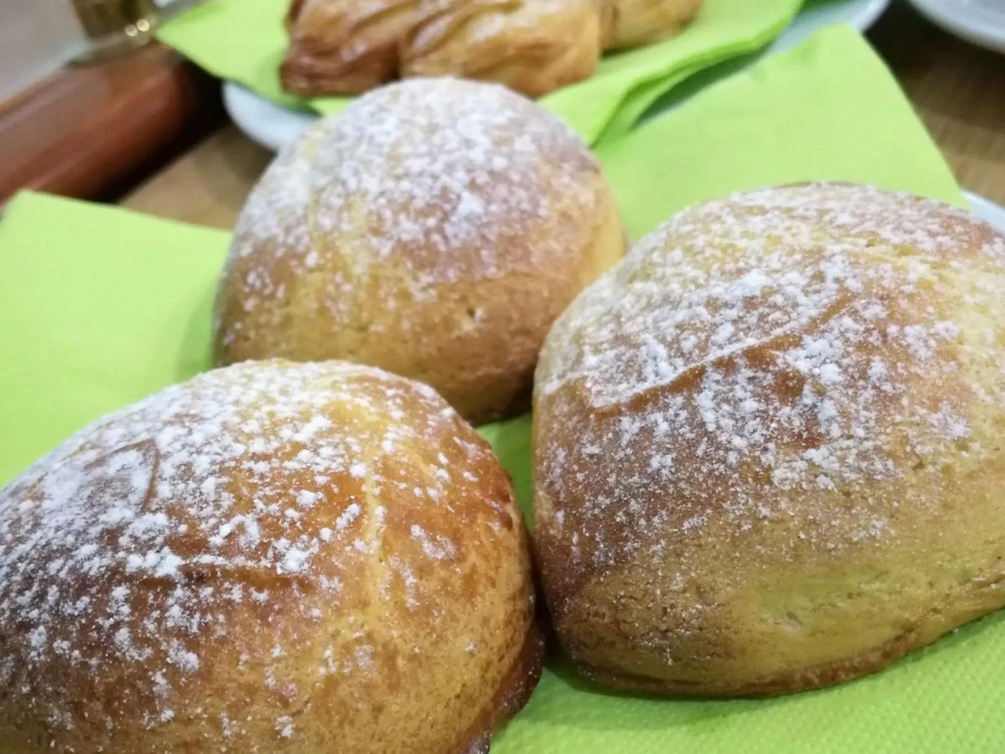 Meals in Buono Hotel