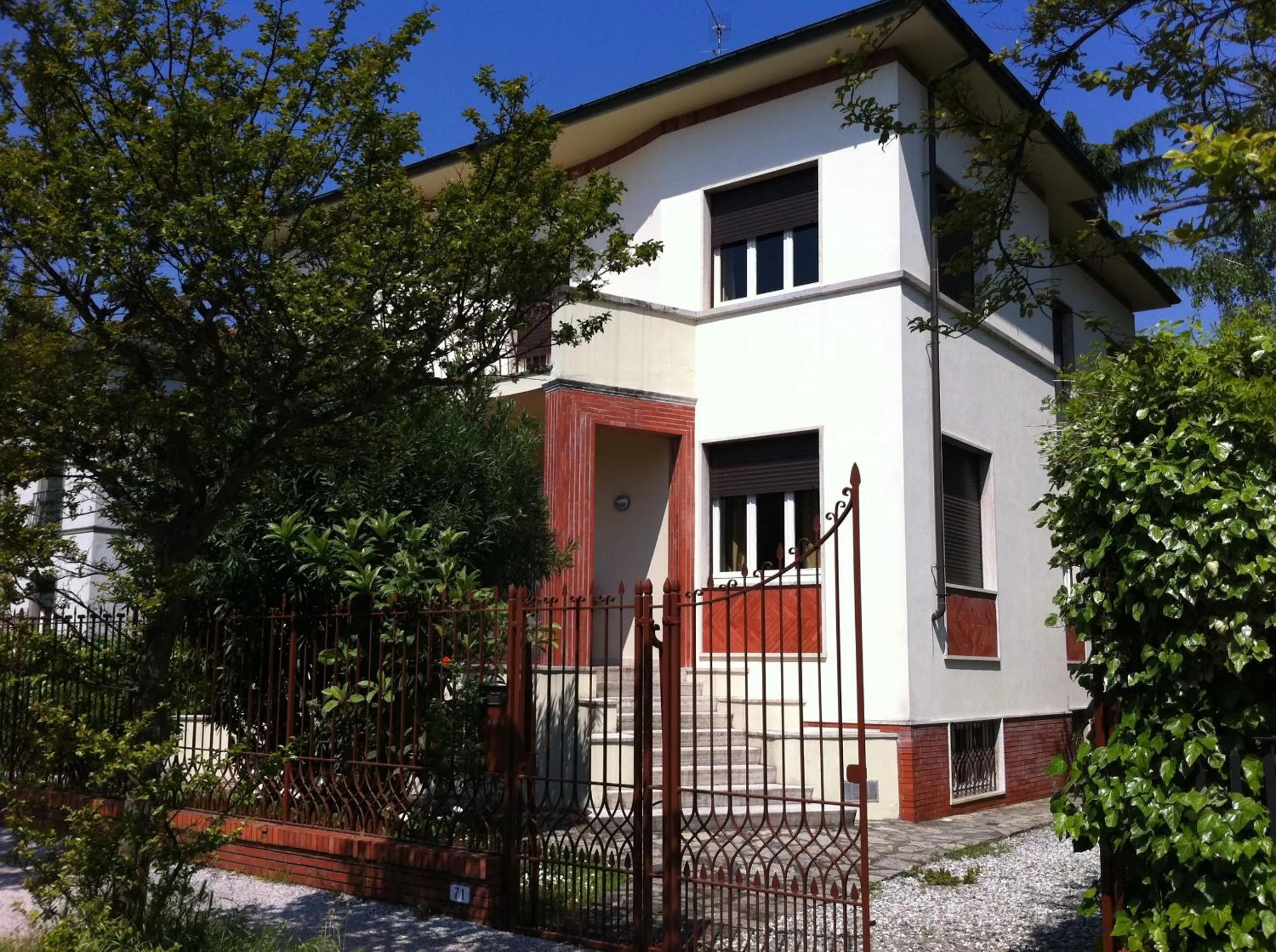 Property building in Lucca In Villa Elisa & Gentucca